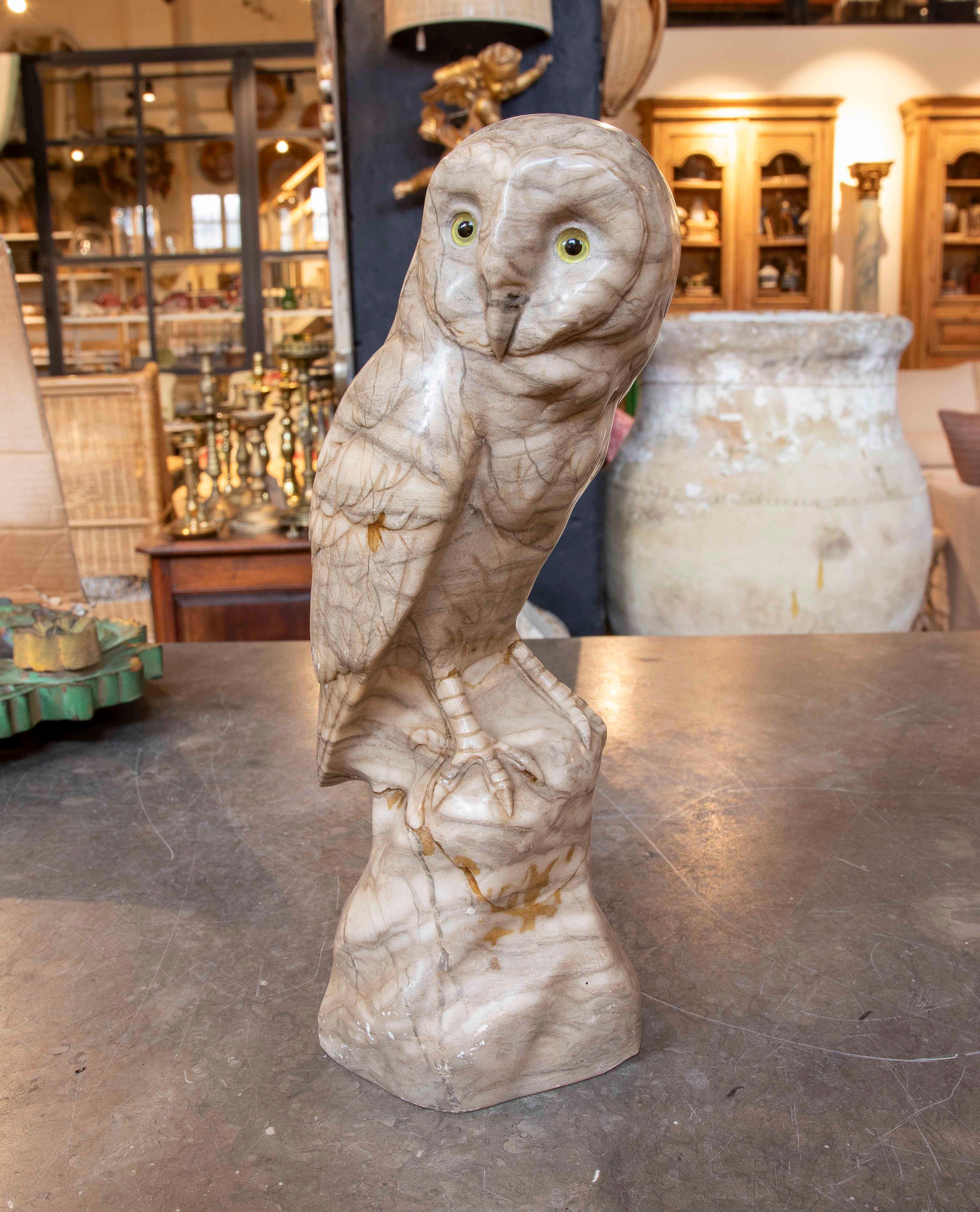1970s Sculpture of Owl Carved in Italian Marble Veined 