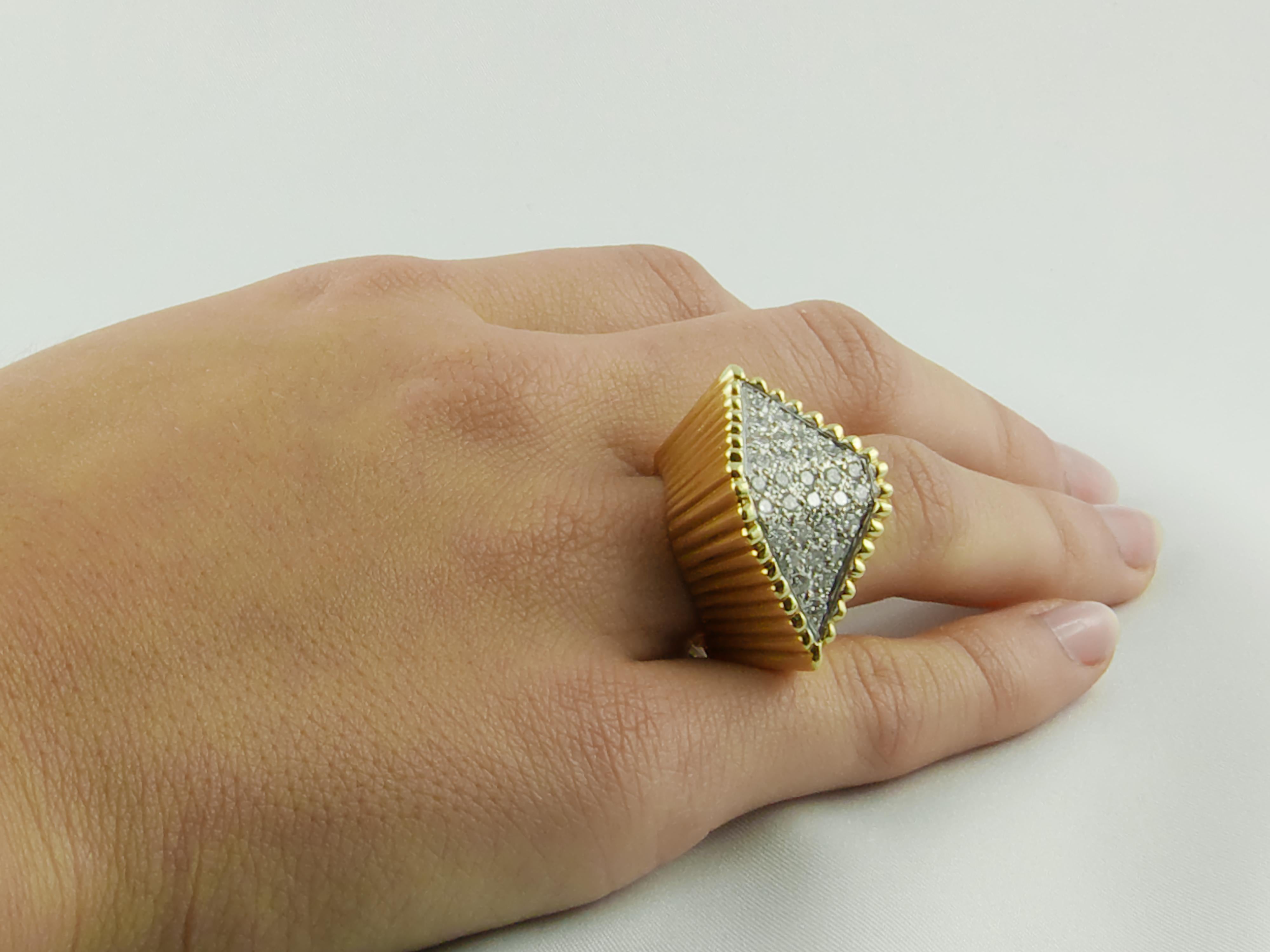 Women's 1970s Sculptured 18 Karat Yellow Gold and Diamond Ring