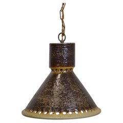 Lampada a sospensione in ceramica traforata Sculputural degli anni '70