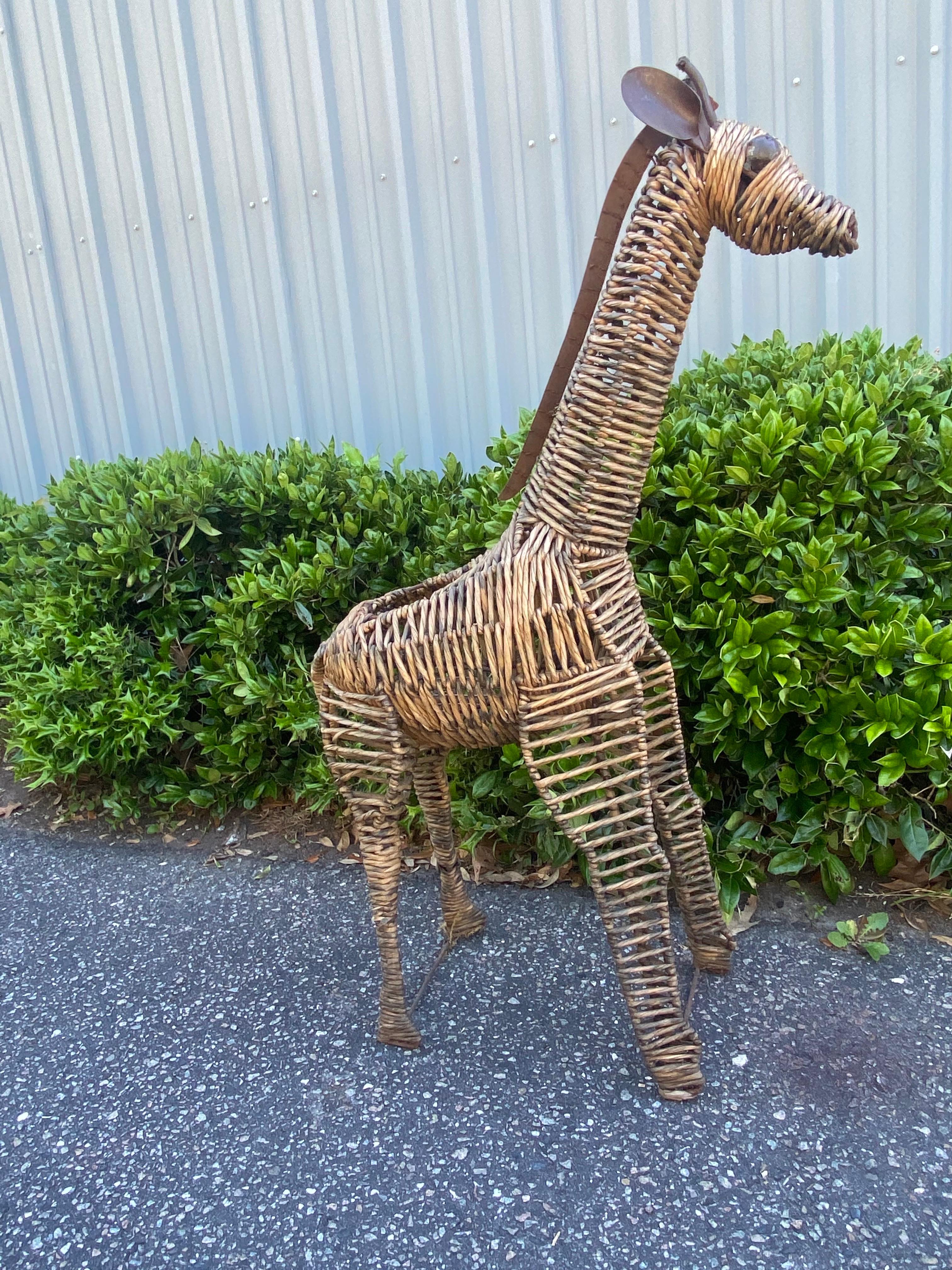 1970’s sea grass and metal Giraffe Standing Sculptural Planter For Sale 3