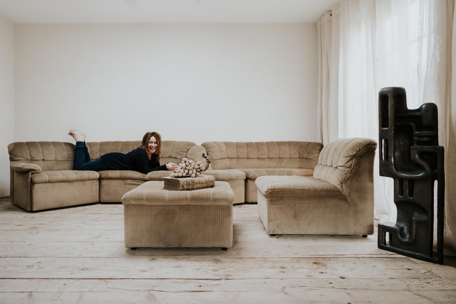 Designed by Laauser, this 1970s comfy sectional sofa has
a big corner 86 x 163 cm wide x 75 cm high
a big corner 86 x 163 cm wide x 75 cm high
a small corner 115 cm wide x 85 cm deep and 68 cm high
a one seater with armrest 72 cm high/seat 37 cm