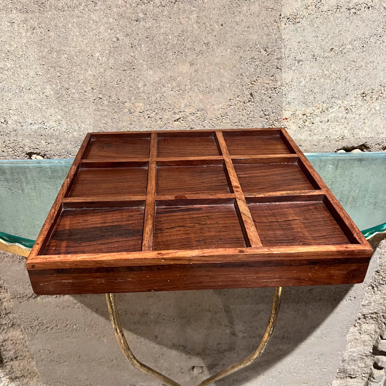 Vintage Sectioned Tray in Rosewood
Tic Tac Toe Board
1.88 h x 12 x 12
Preowned vintage unrestored condition, please see images provided.