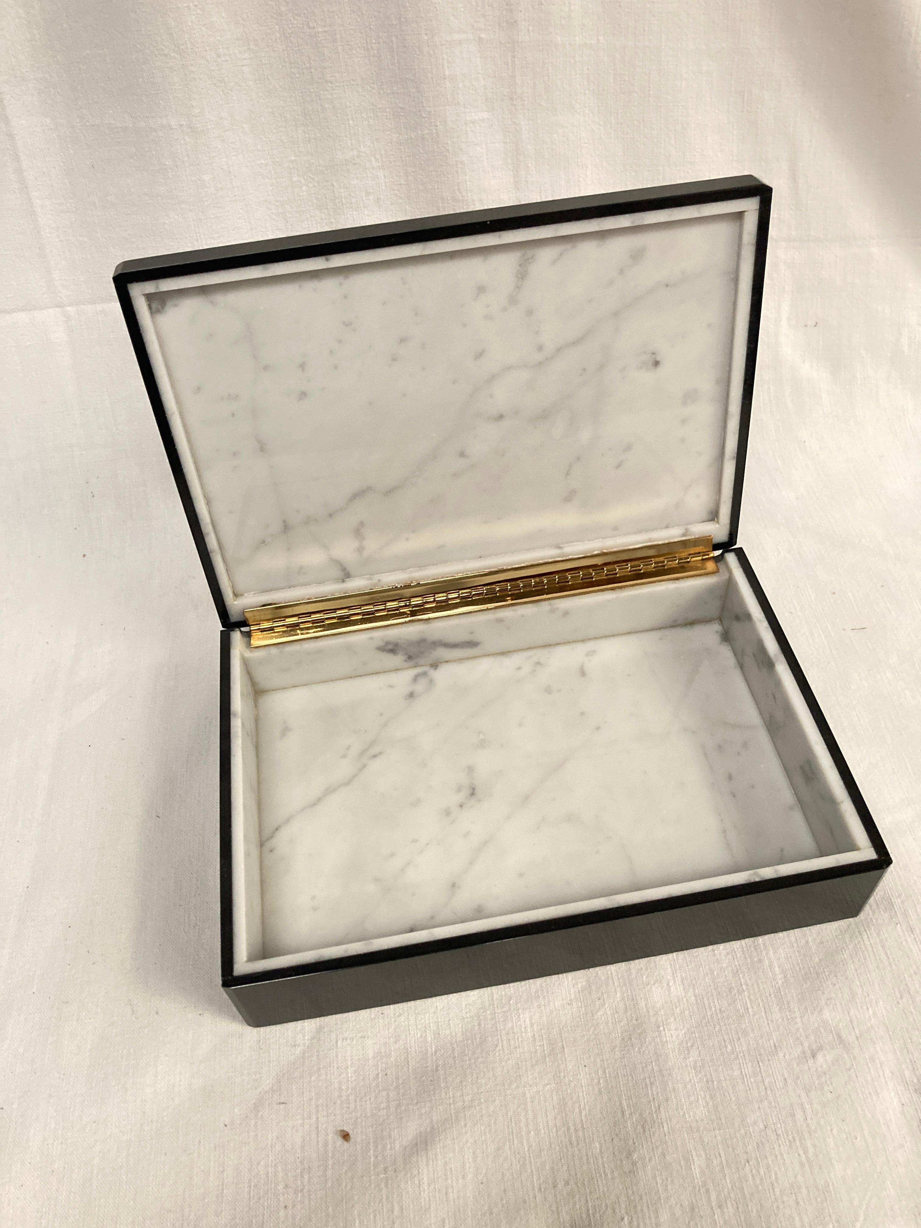 1970's Semi-precious stone boxe In Good Condition For Sale In New York, NY