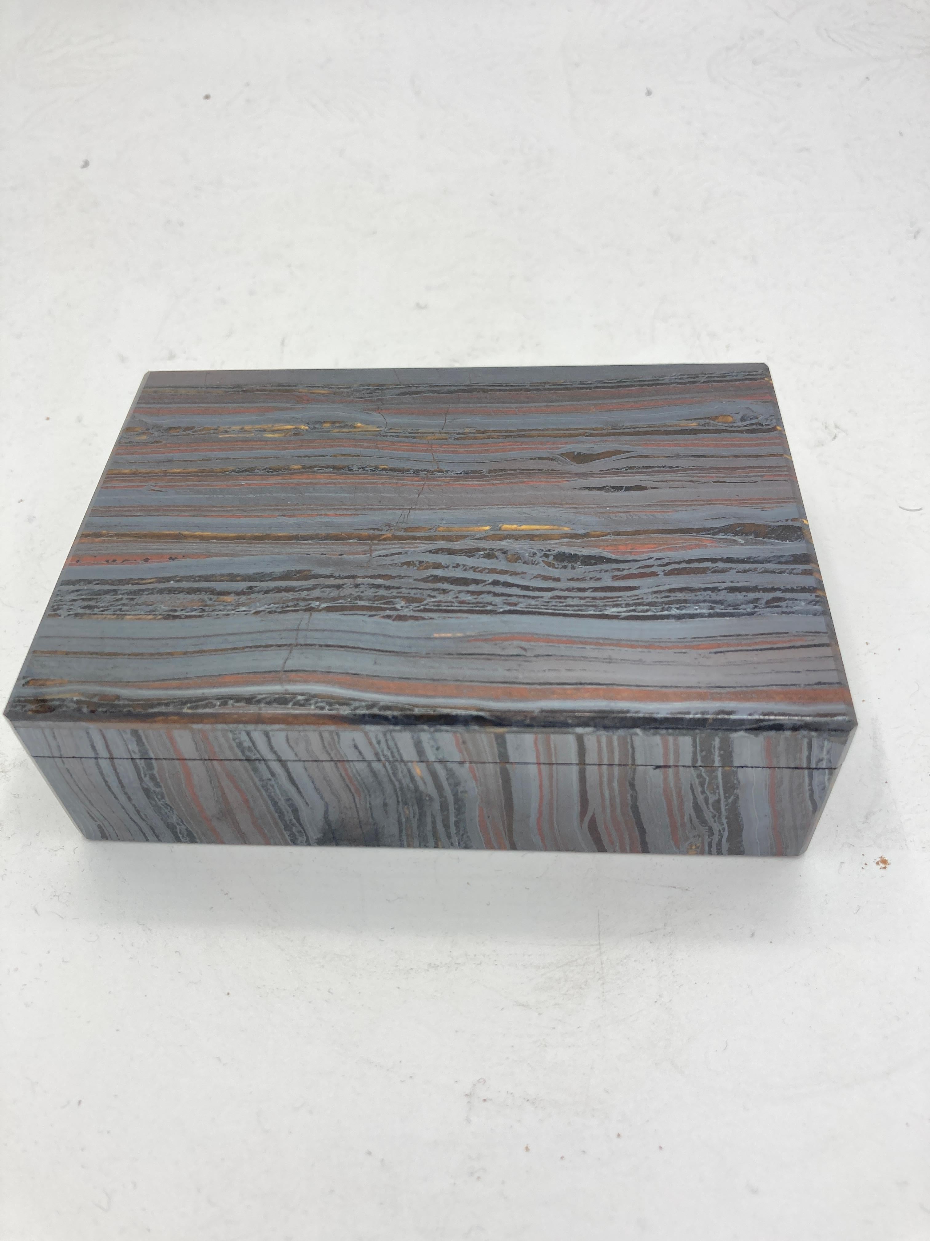 Caja decorativa de piedra semipreciosa de los años 70 en Bueno estado para la venta en New York, NY