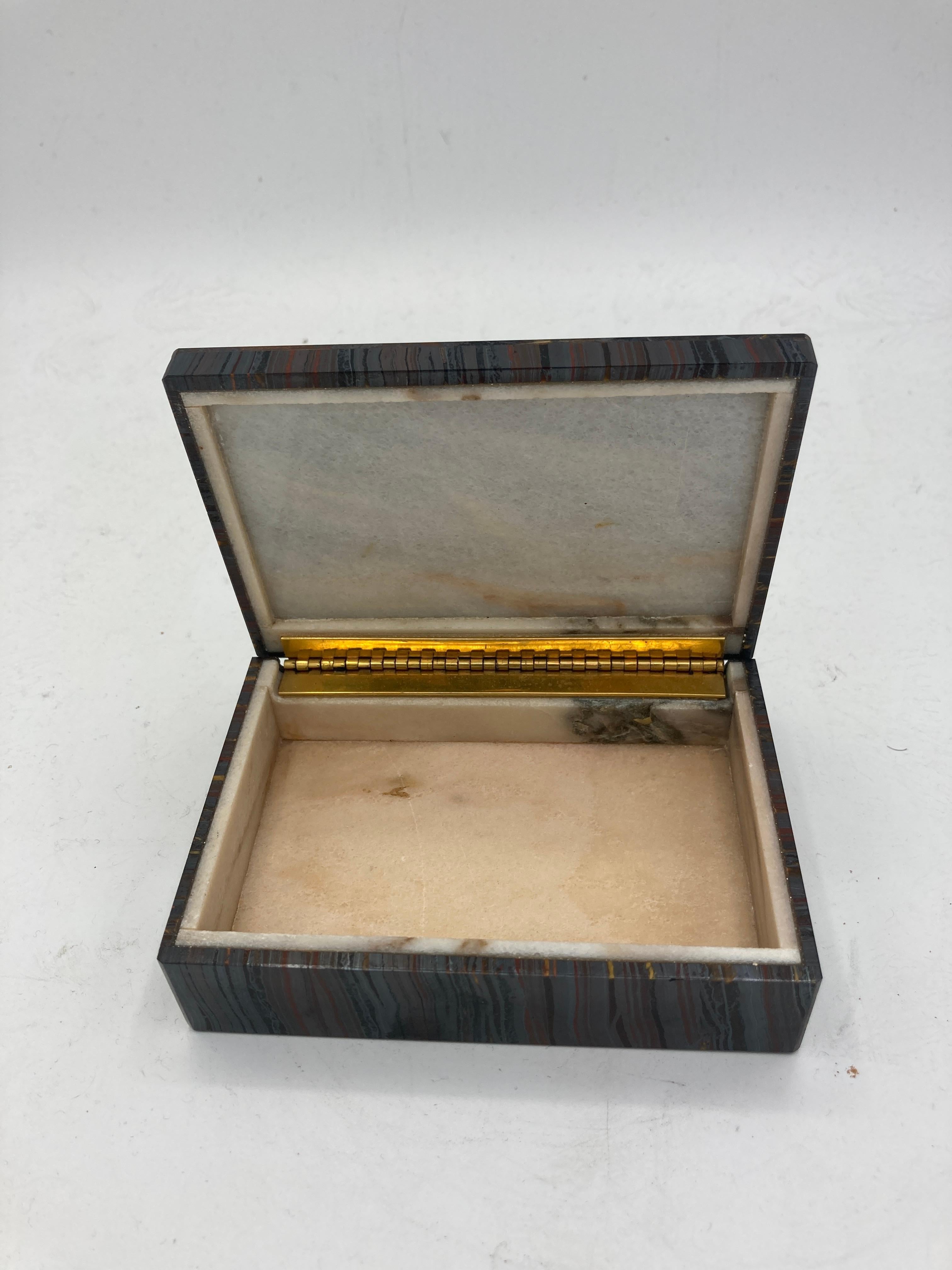 Caja decorativa de piedra semipreciosa de los años 70 finales del siglo XX en venta