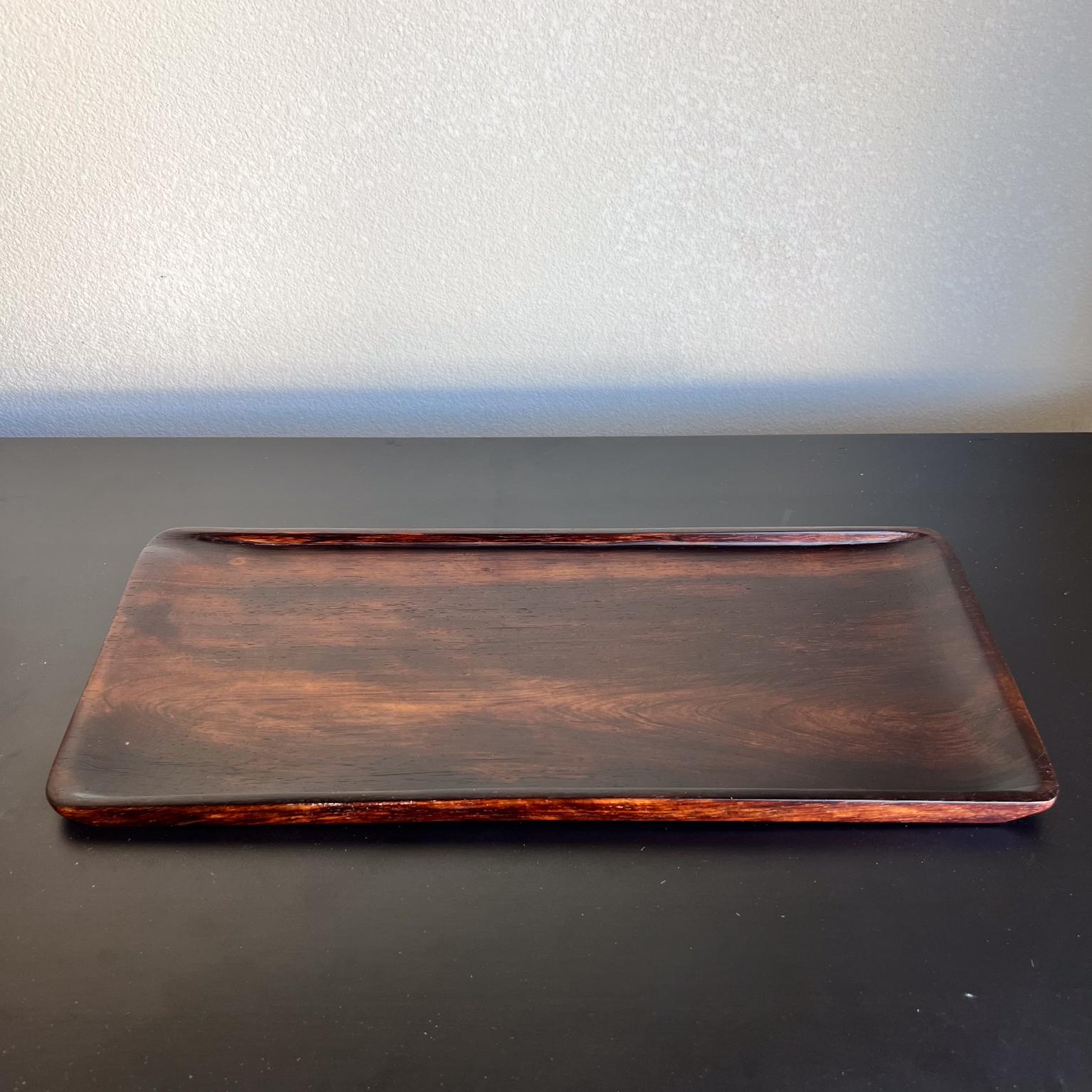 1970er Sensationelles Service-Tablett aus Palisanderholz im Angebot 3