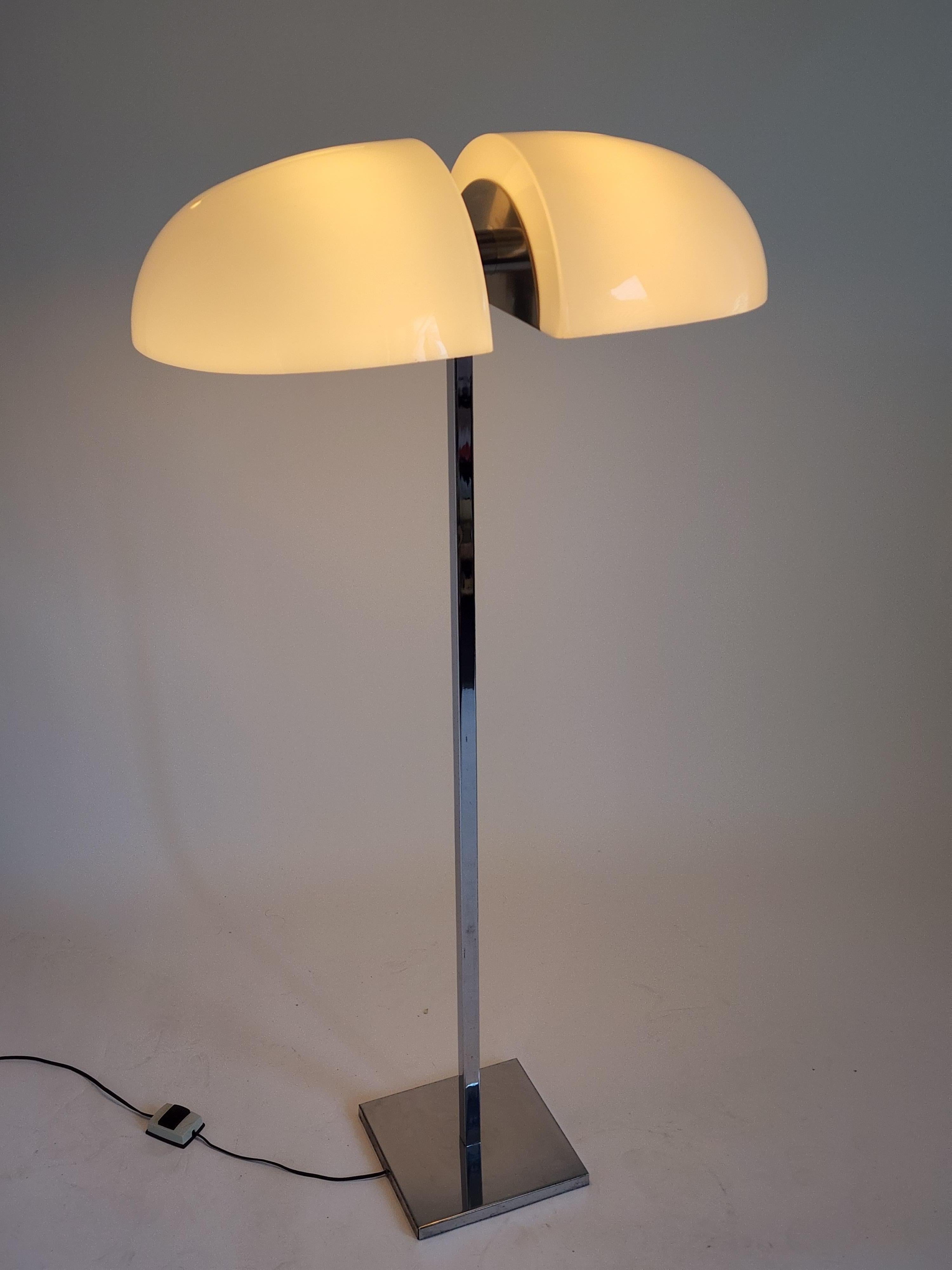 Italian 1970s Sergio Asti Acrylic Shade Floor Lamp, Italy  For Sale
