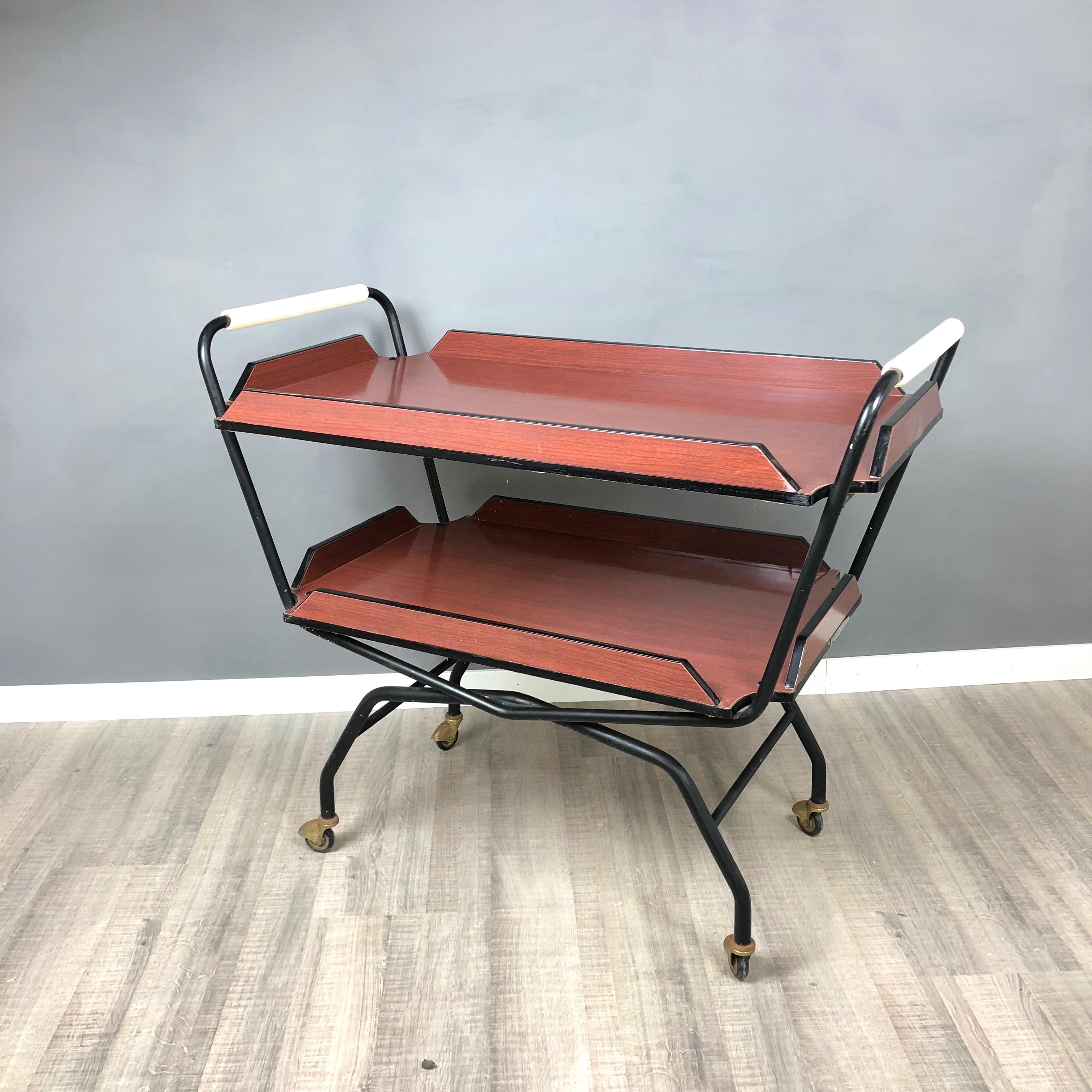 1970s Serving Tray Bar Cart Trolley in Formica and Metal Black and Red Brown In Good Condition For Sale In Rome, IT