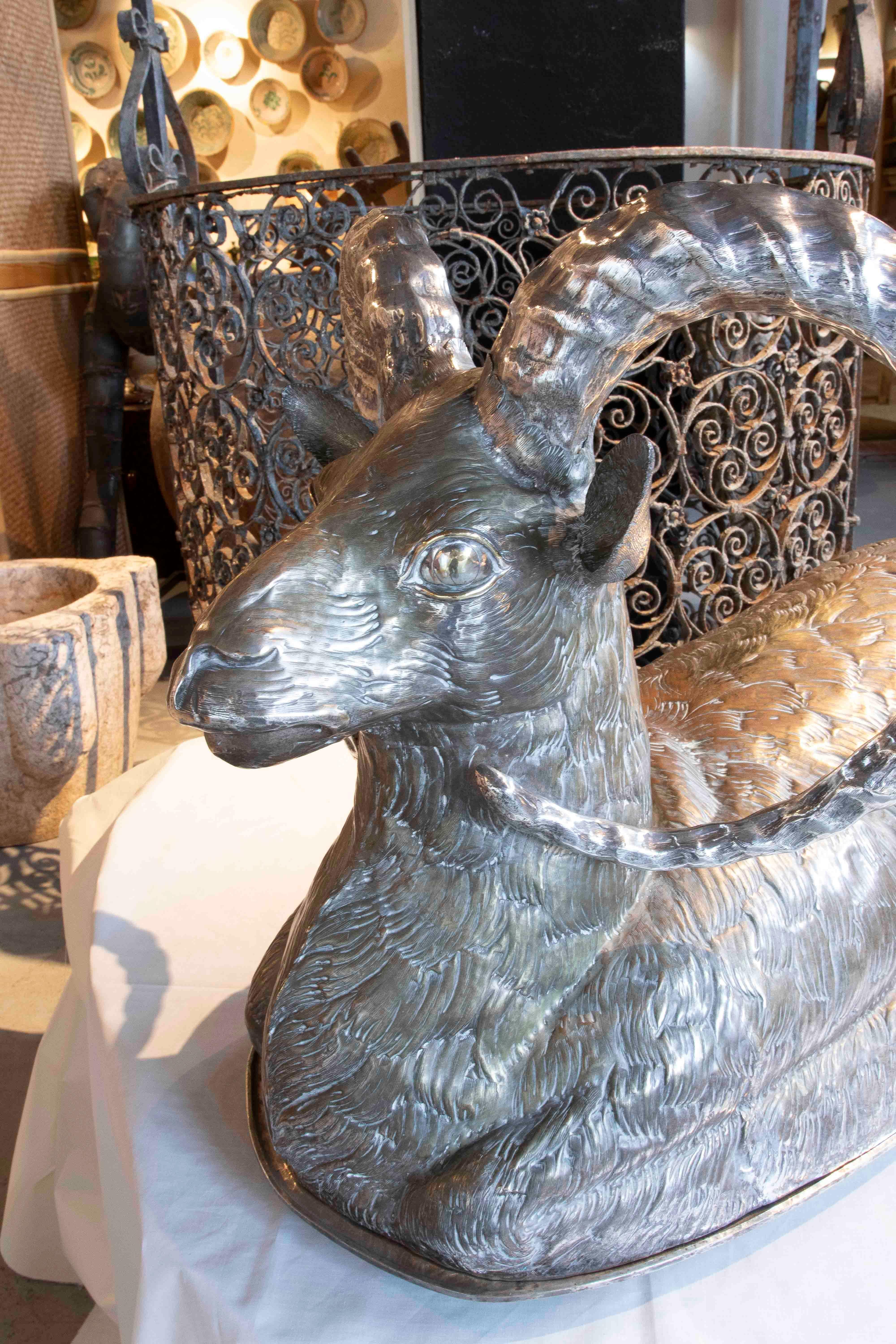 Late 20th Century 1970s Serving Tray in the Shape of a Ram by Franco Lapini, Italy. For Sale