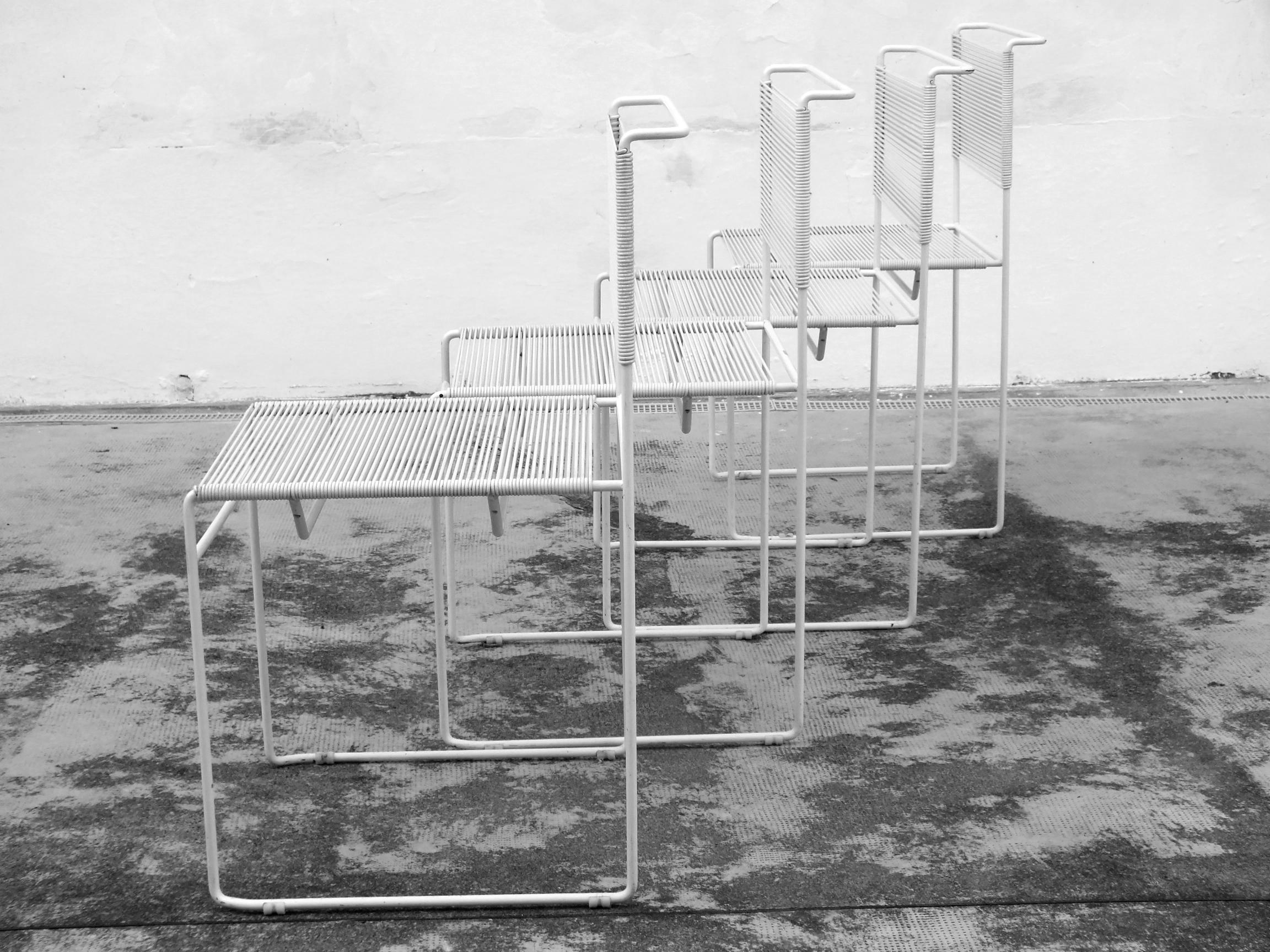 Ensemble de 4 chaises spaghetti conçu par Giandomenico Belotti pour Fly Line Years des années 1970 Bon état - En vente à Biella, IT