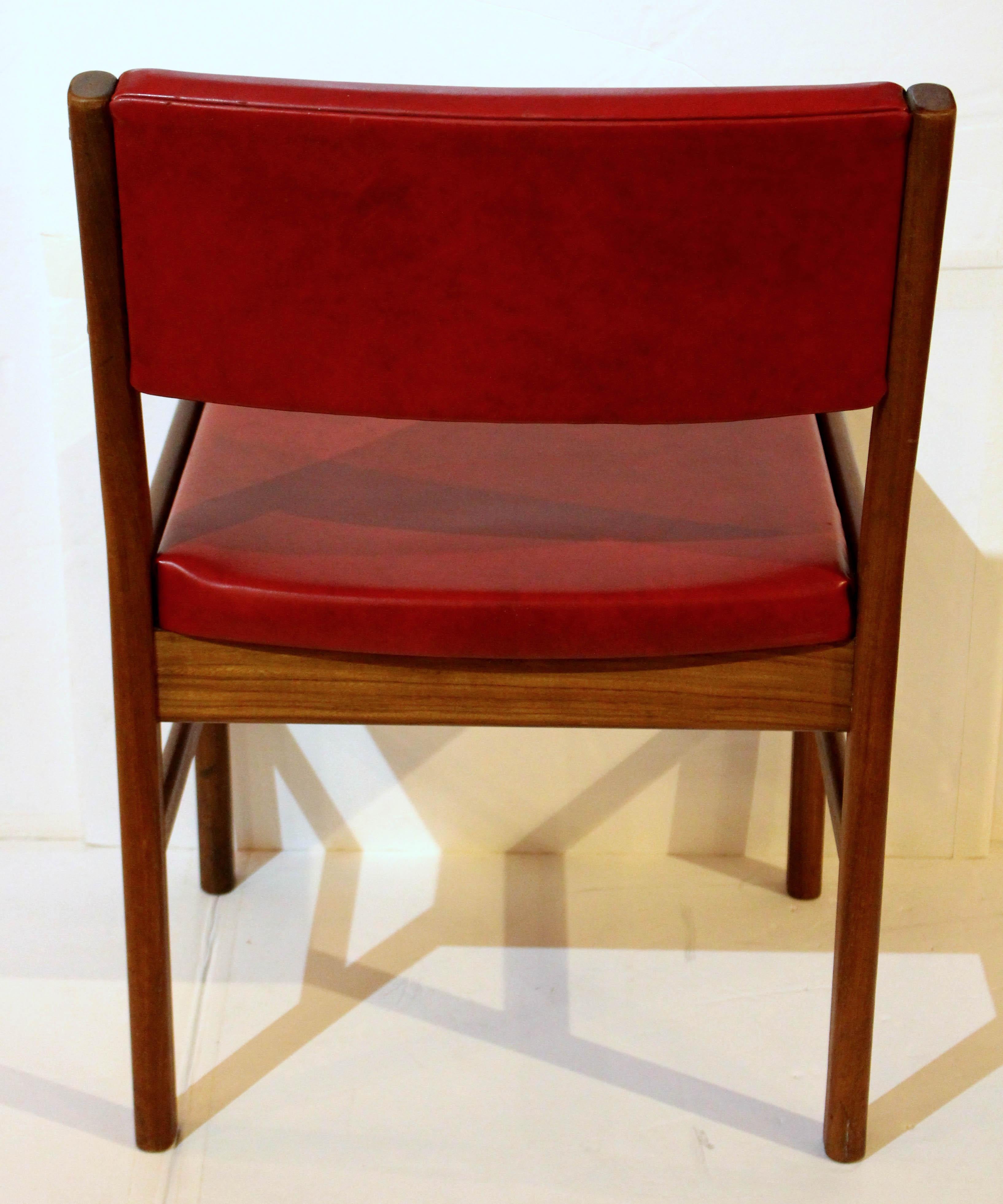 1970s Set of 10 Mid-Century Modern English Side Chairs For Sale 1