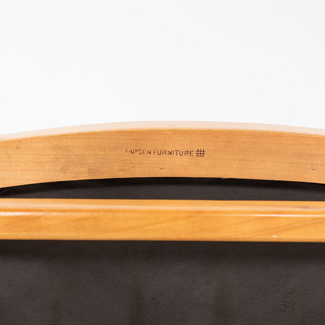 Ensemble de 12 fauteuils de salle à manger Jack Lenor Larsen Furniture en érable des années 1970 en vente 3