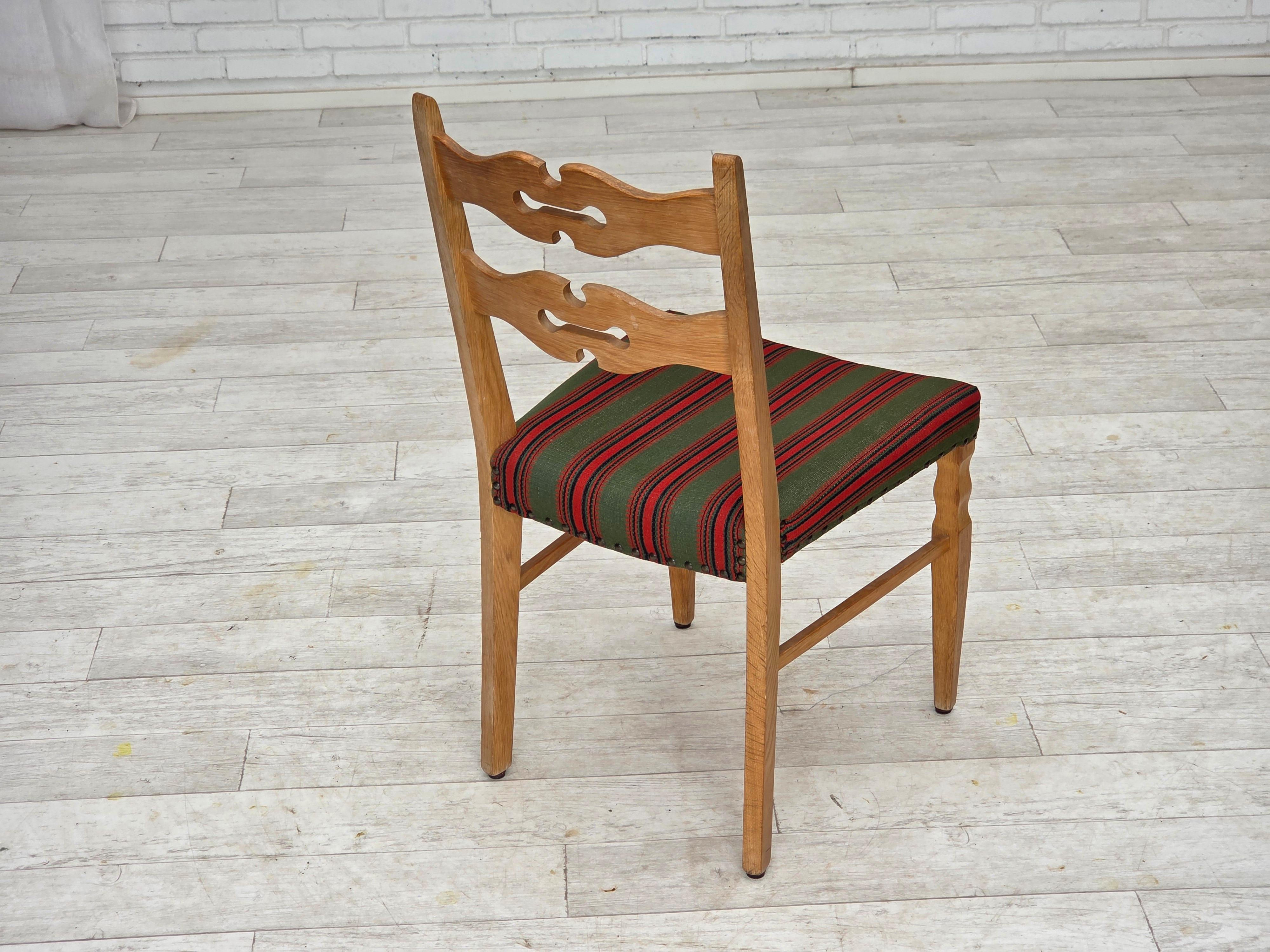 1970, set de 2 chaises de salle à manger danoises, meuble en laine, bois de chêne massif. en vente 12