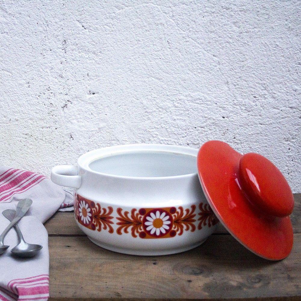 Mid-Century Modern 1970s Set of 28 Vintage German Tableware Items from Schumann Arzberg For Sale