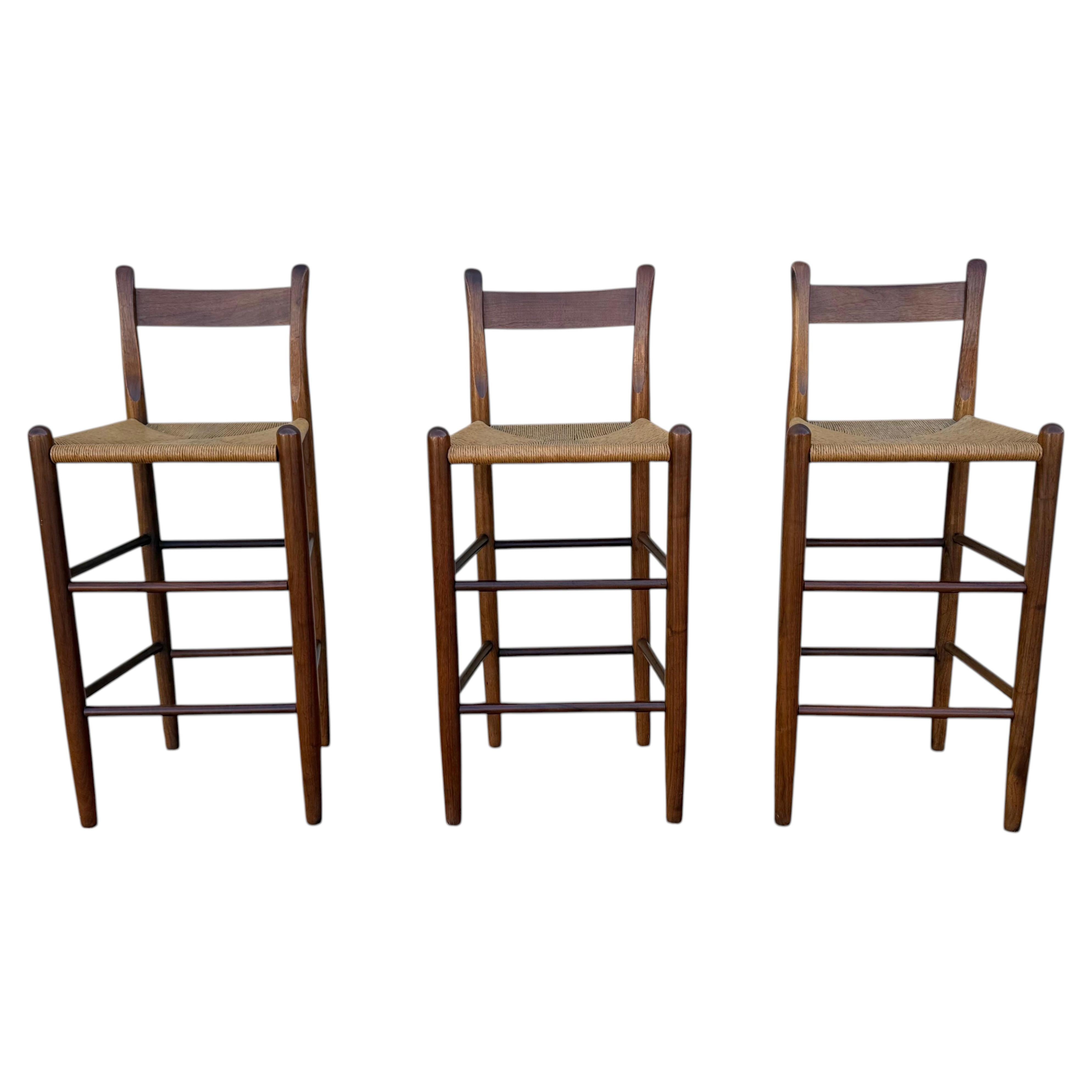 1970s Set of 3 Danish Modern Style Oak Bar Stools With Rush Seats  Mid-Century For Sale