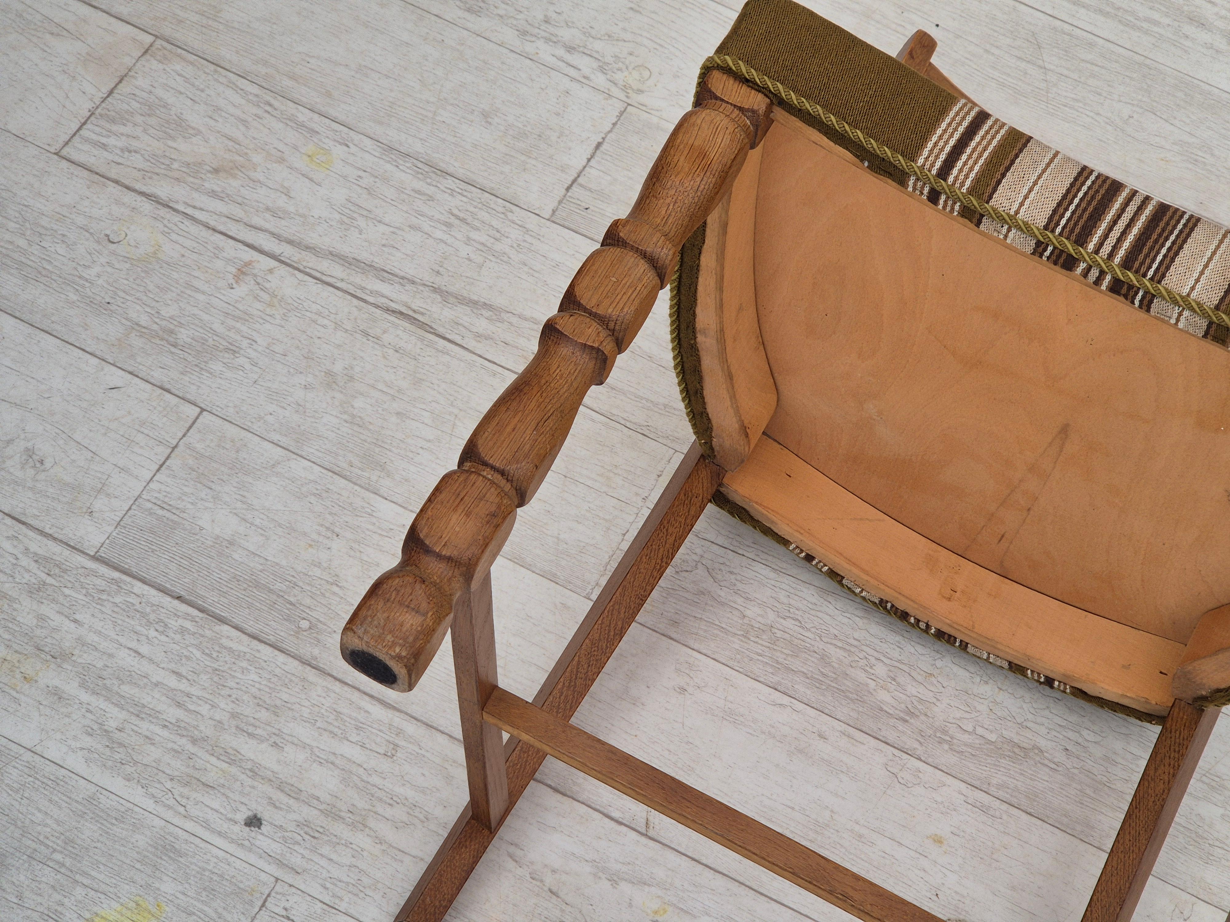 1970er, Satz von 4 dänischen Esszimmerstühlen in OAK Wood, grüne Möbelwolle. im Angebot 6