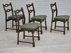 1970, ensemble de 4 chaises de salle à manger danoises, état d'origine, bois de chêne foncé.