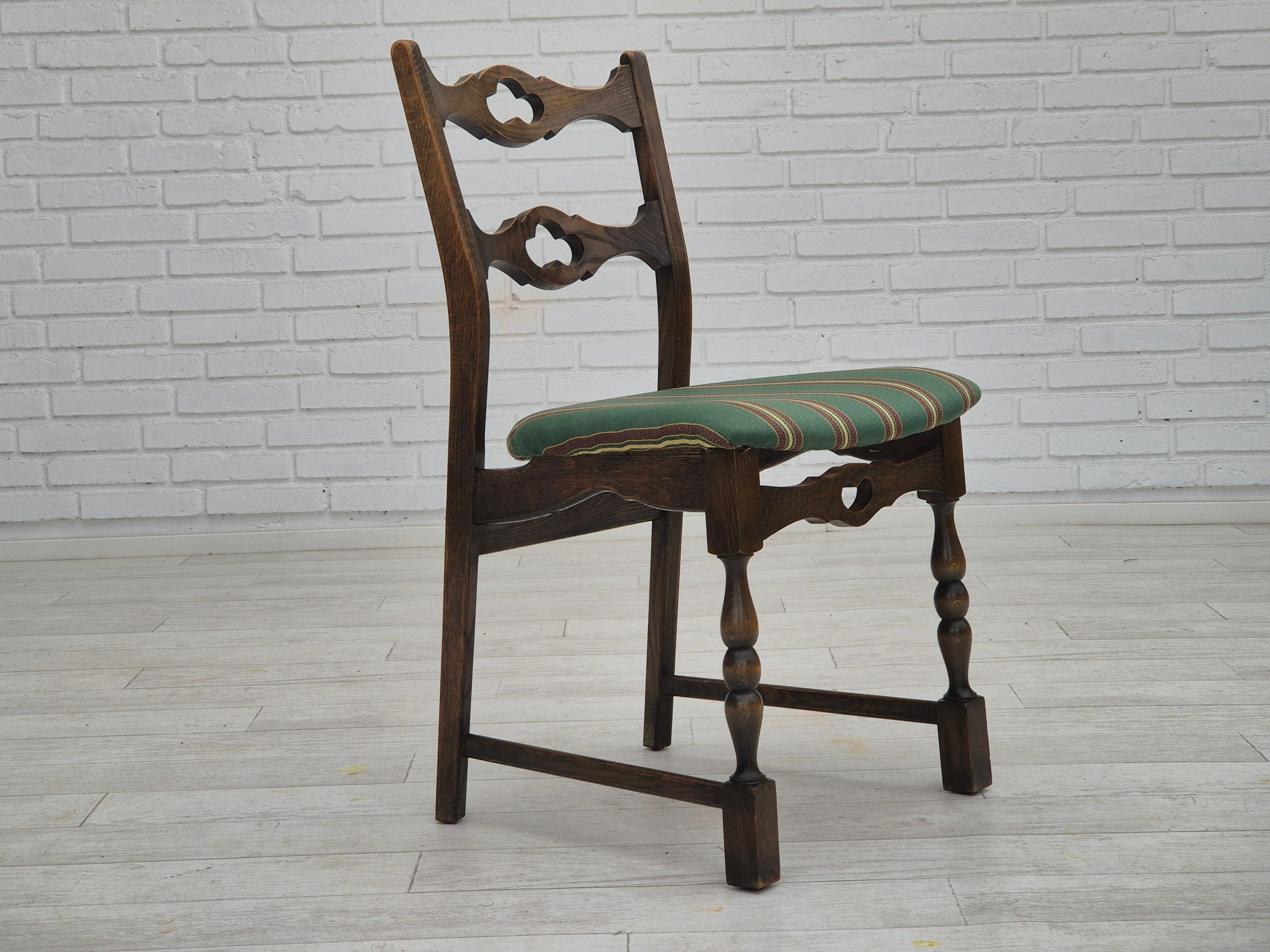 1970s, set of 4 Danish dining chairs, original condition, dark oak wood. In Good Condition For Sale In Tarm, 82