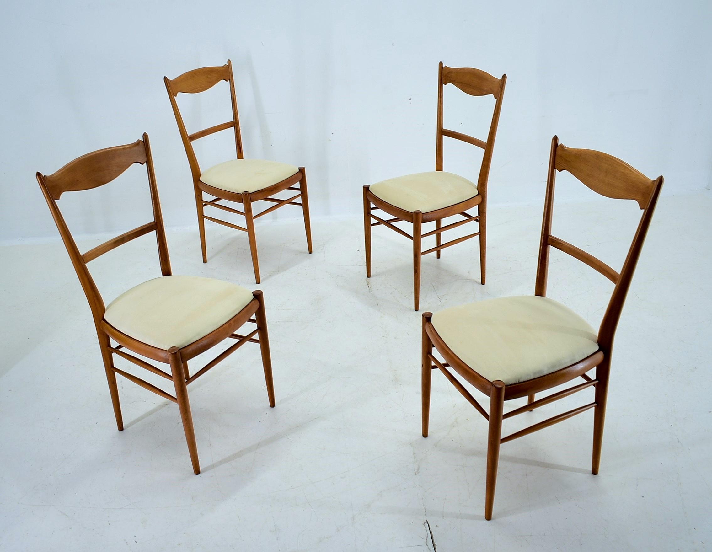 Mid-Century Modern 1970 Ensemble de 4 chaises de salle à manger par Drevotvar, Tchécoslovaquie en vente
