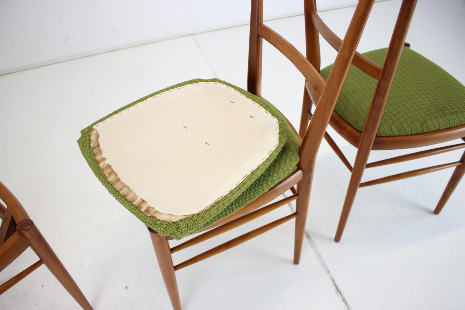 Tissu 1970 Ensemble de 4 chaises de salle à manger par Drevotvar, Tchécoslovaquie en vente