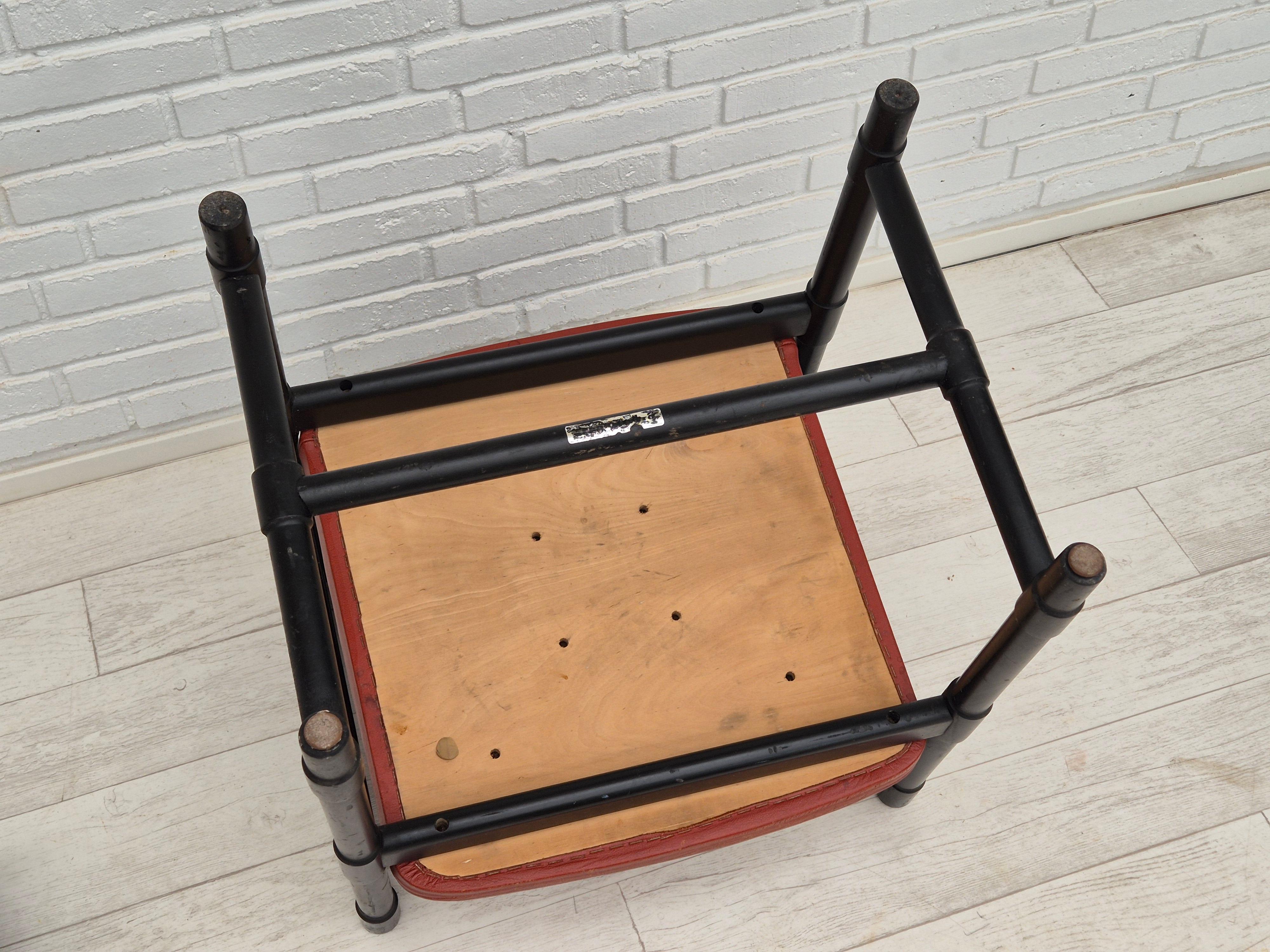 Años 70, conjunto de 4 sillones finlandeses de Lepokalusto, estado original, madera de abedul en venta 13