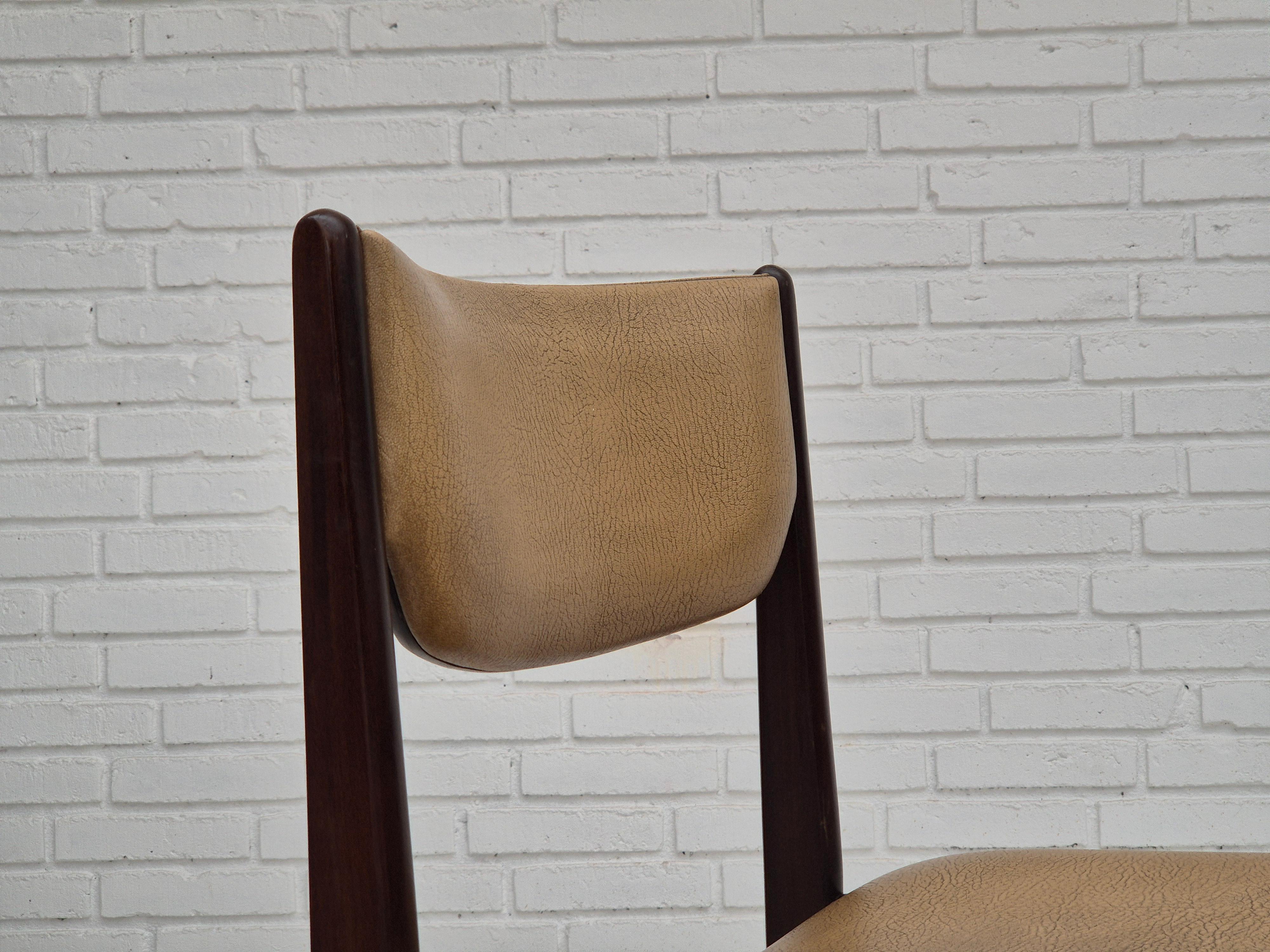 1970er, 5 dänische Esszimmerstühle, Originalzustand, Teakholz, Leder. im Zustand „Gut“ im Angebot in Tarm, 82