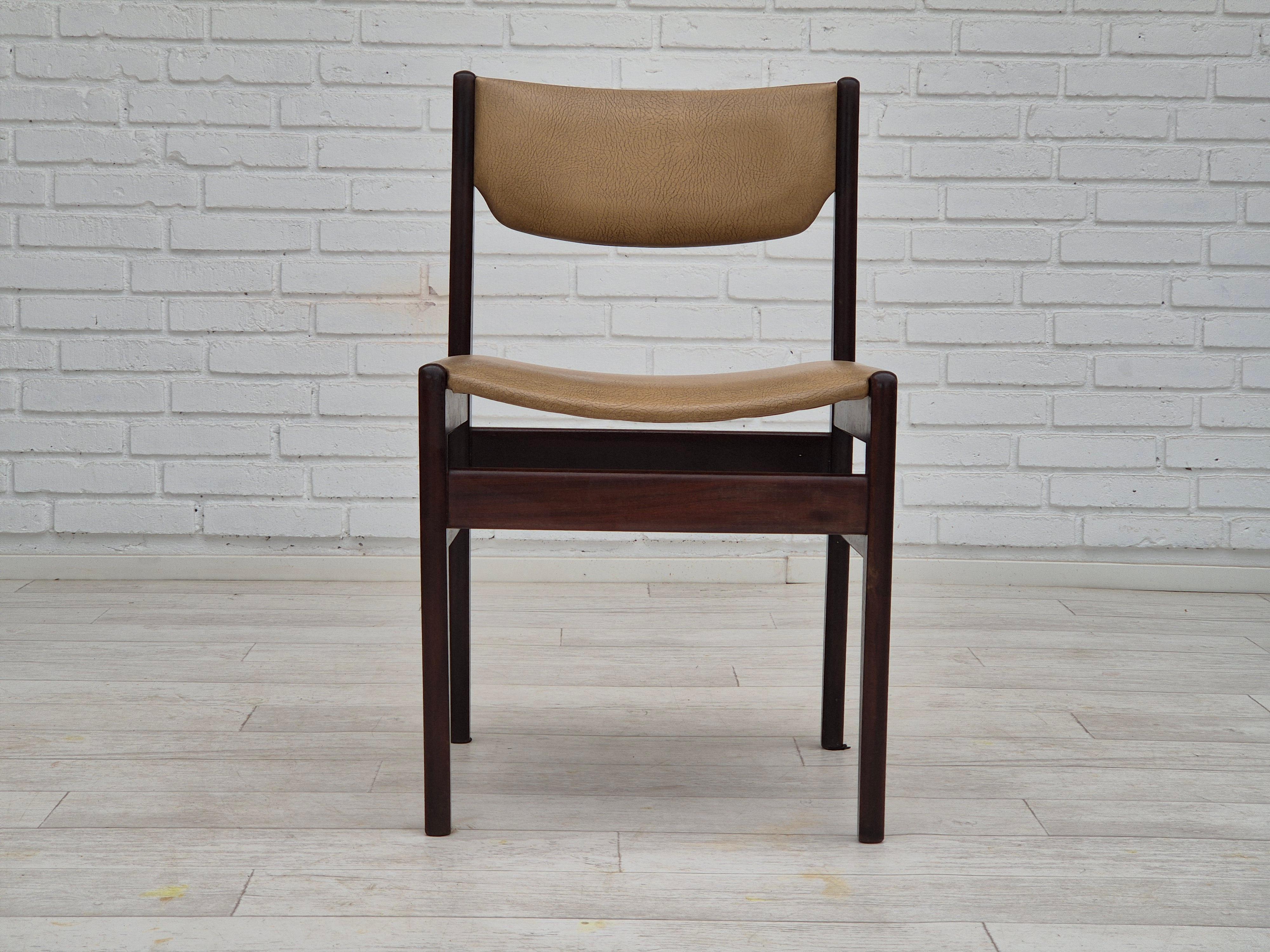 1970er, 5 dänische Esszimmerstühle, Originalzustand, Teakholz, Leder. im Angebot 1