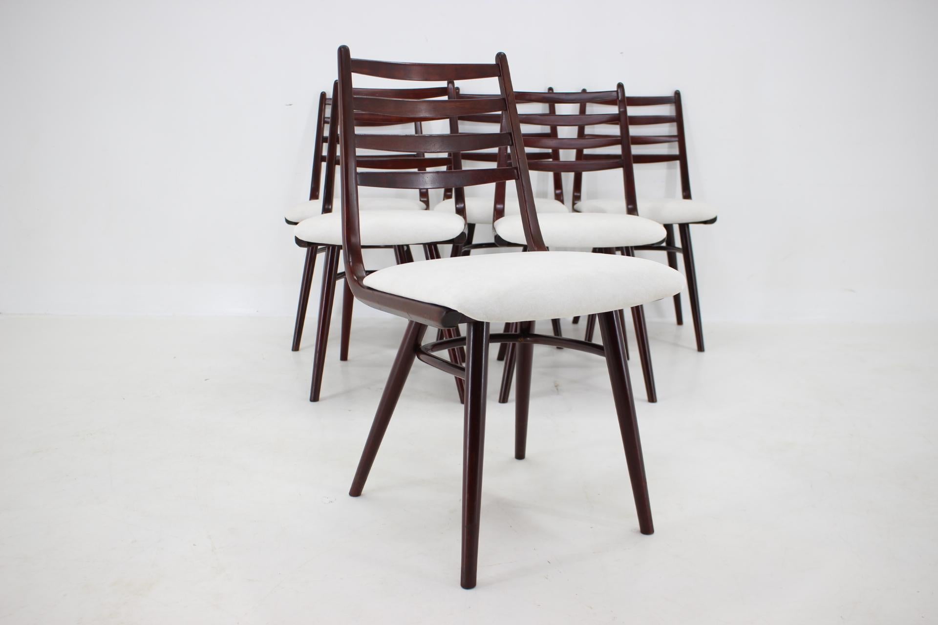 Fin du 20e siècle Ensemble de 6 chaises de salle à manger en hêtre Boomerang, Tchécoslovaquie, 1970  en vente