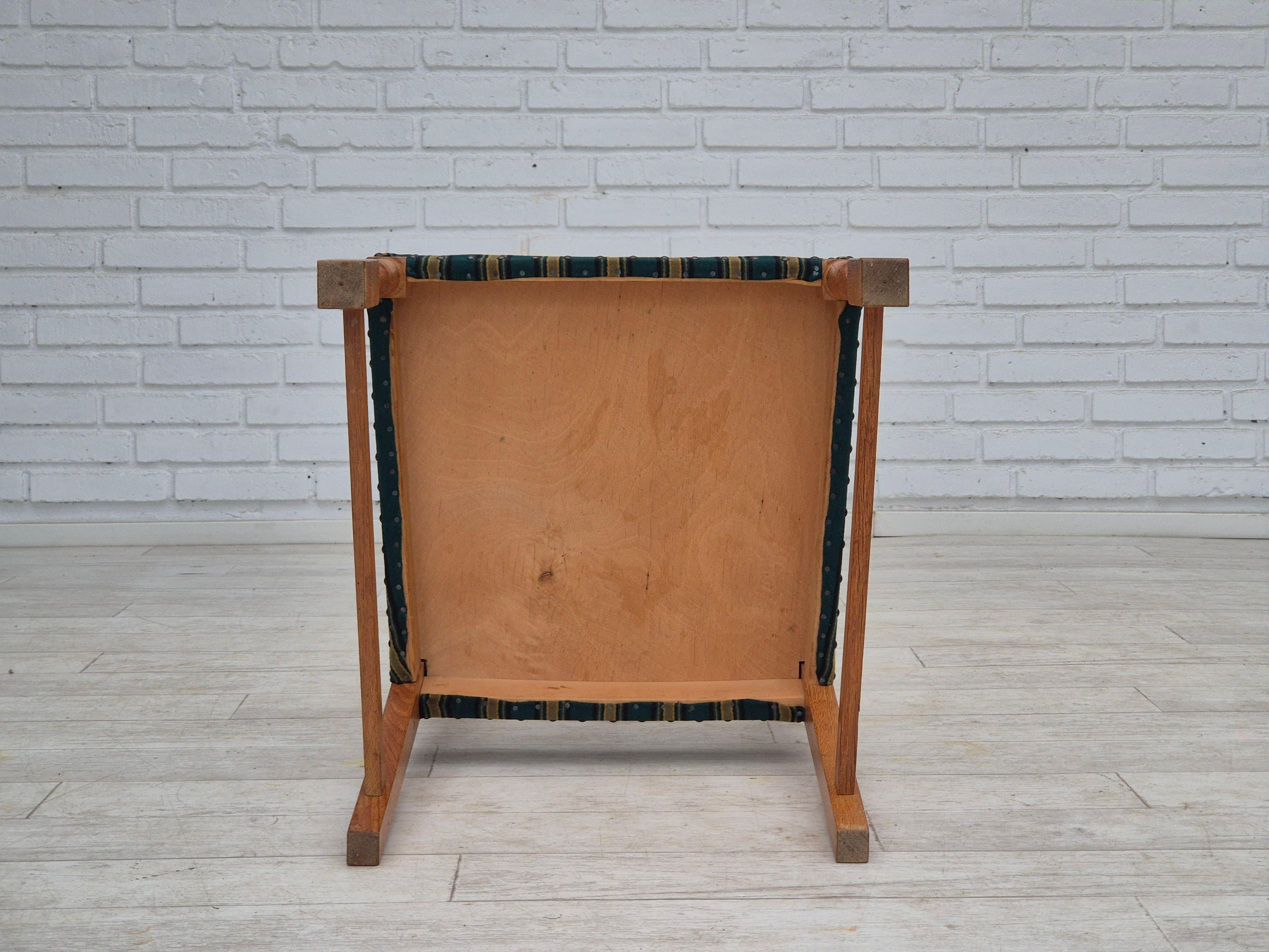 1970s, set of 6 Danish dining chairs, original condition, oak wood, wool. For Sale 11