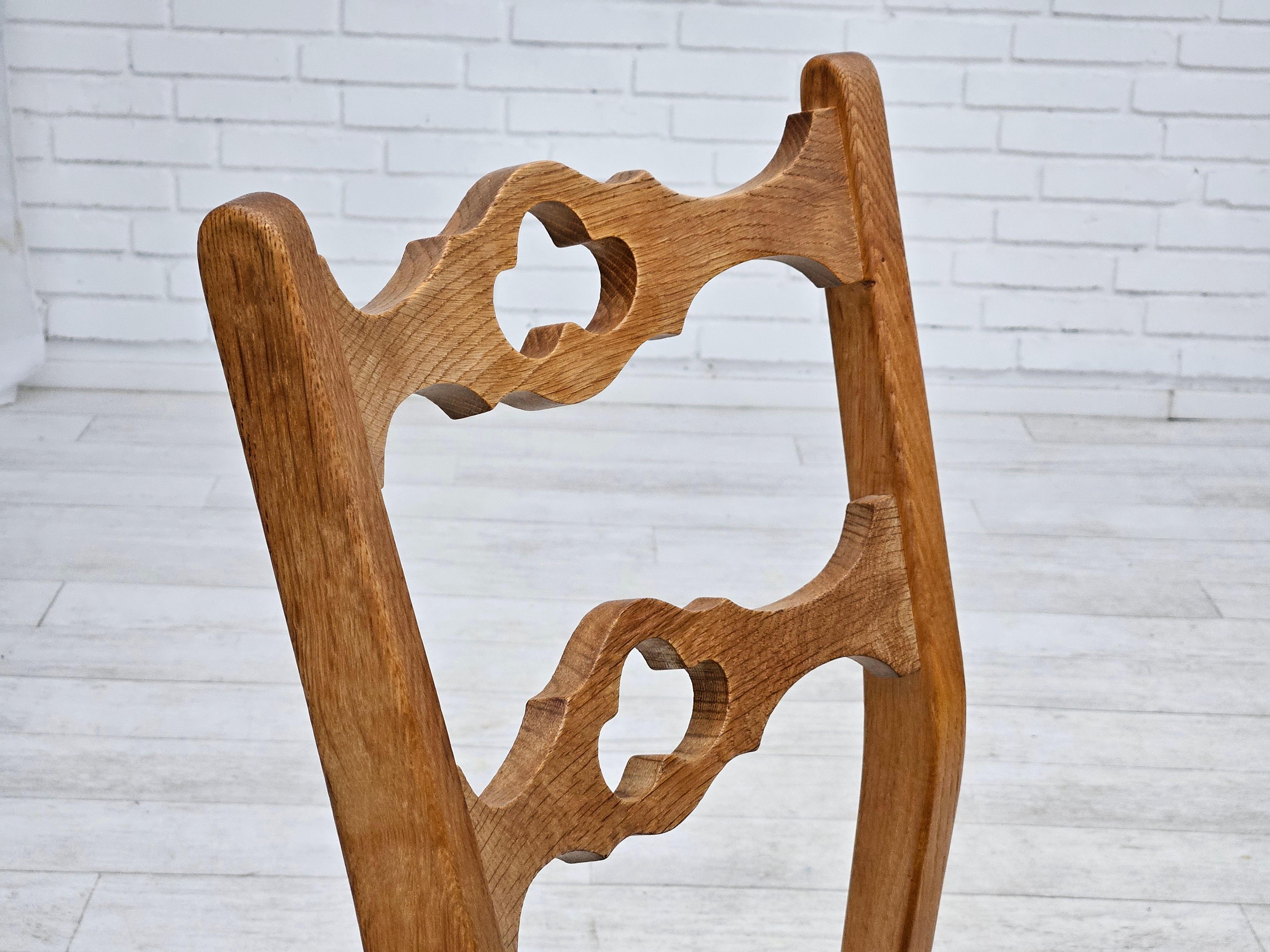 Wool 1970s, set of 6 Danish dinning chairs, original very good condition, oak wood.