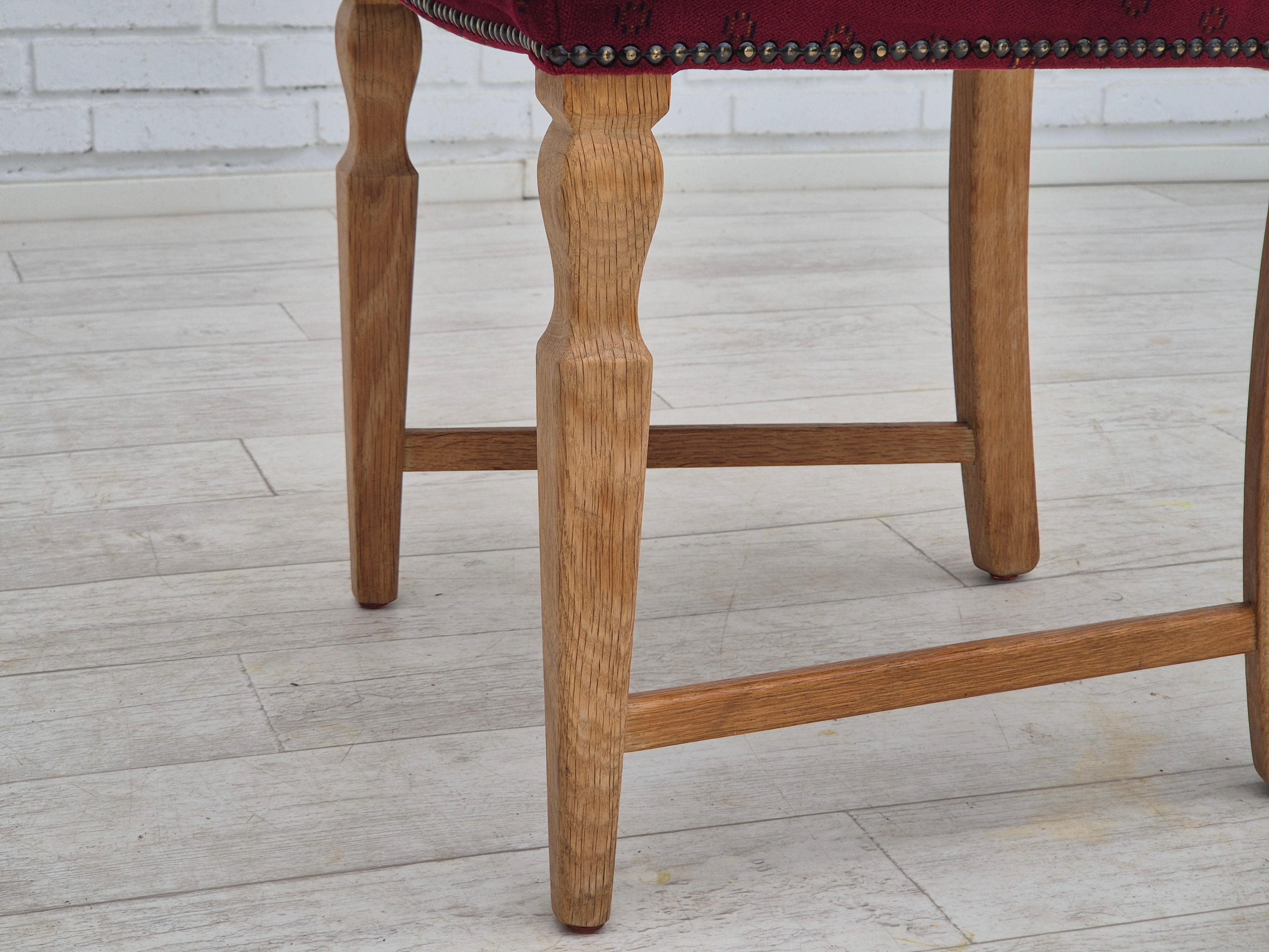 1970s, set of 6 Danish dinning chairs, very good condition, oak wood. For Sale 11