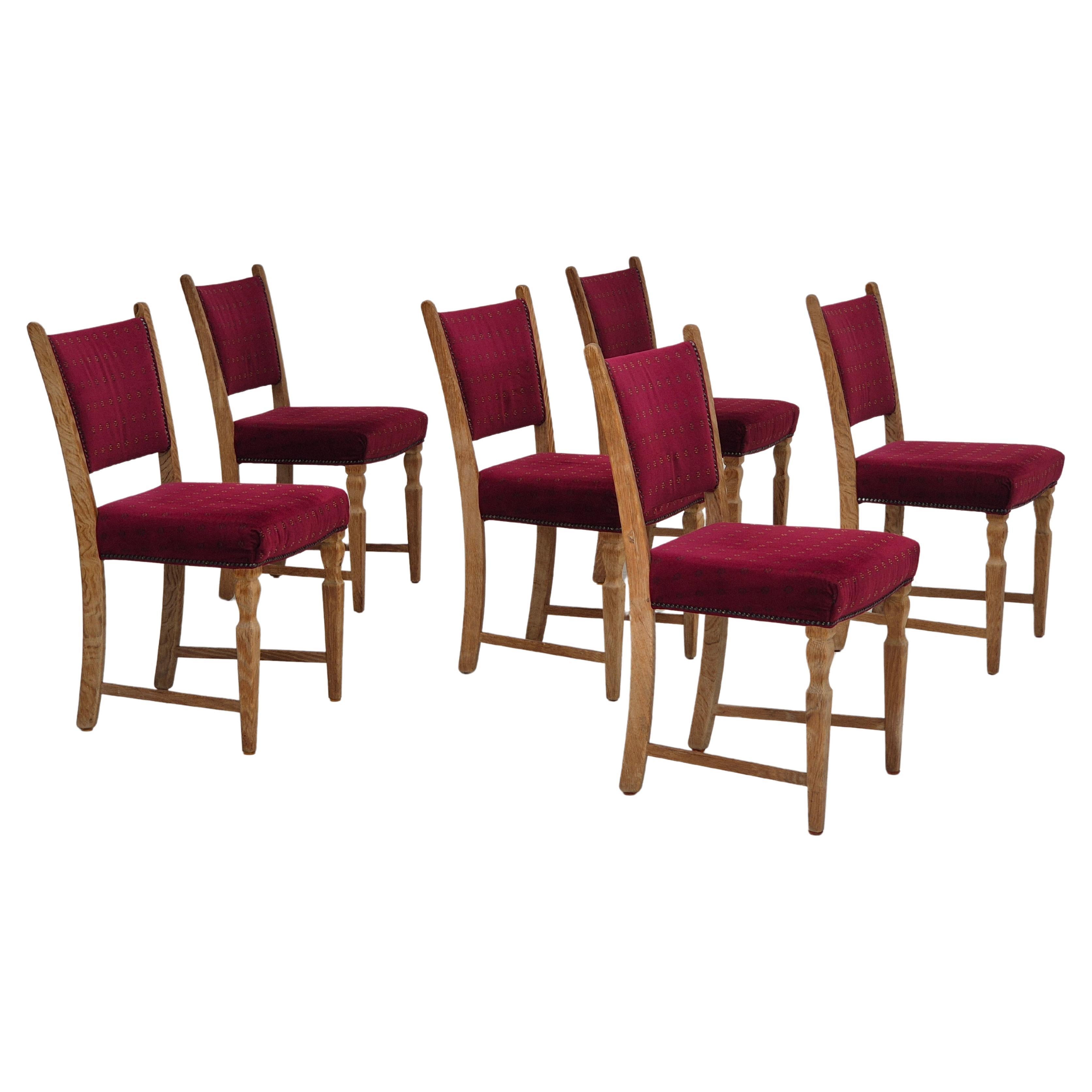 1970s, set of 6 Danish dinning chairs, very good condition, oak wood. For Sale