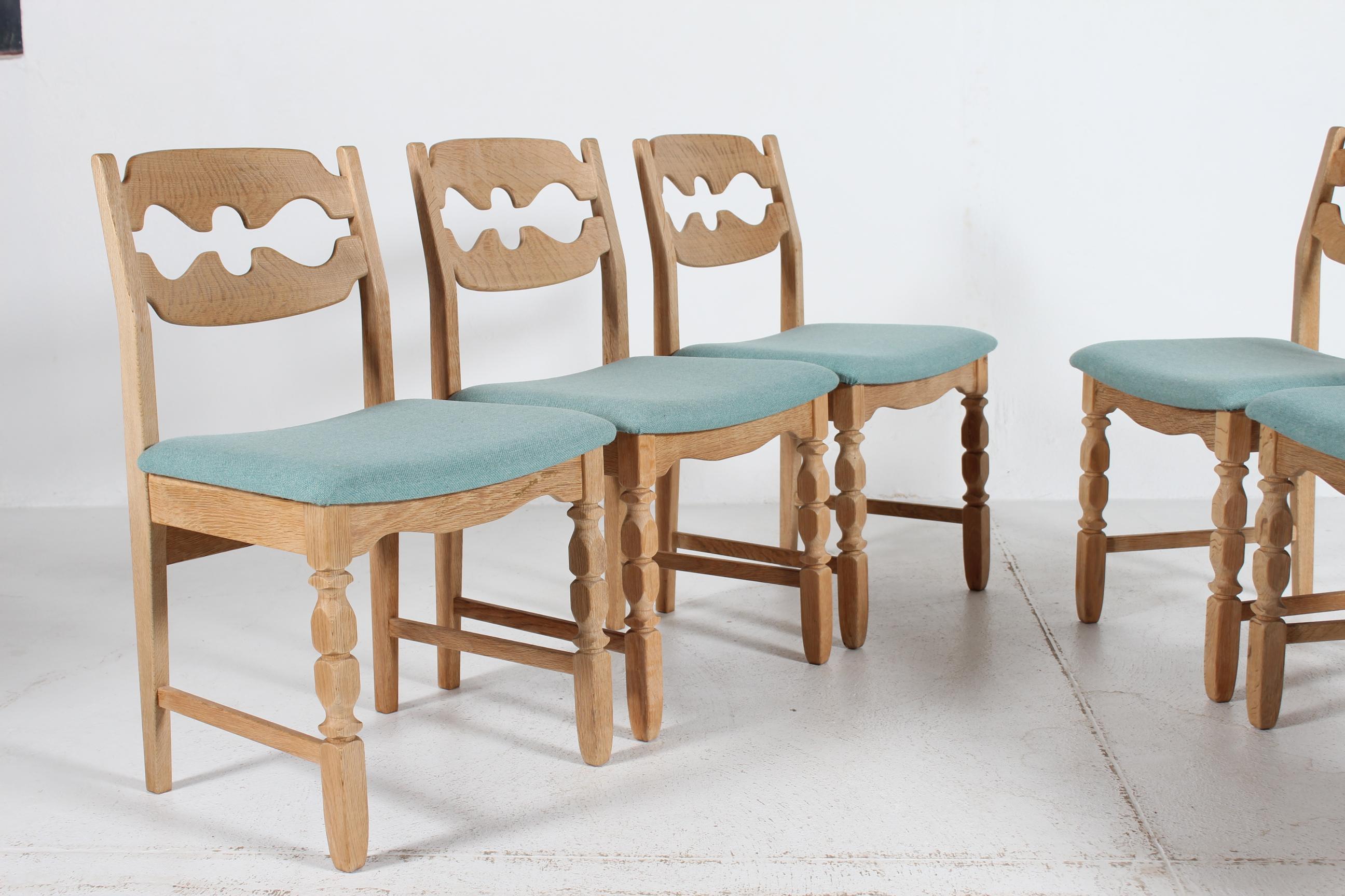 1970er Set von 6 dänischen Henning Kjærnulf Razor Blade Stühlen aus massiver Oak (Dänisch) im Angebot