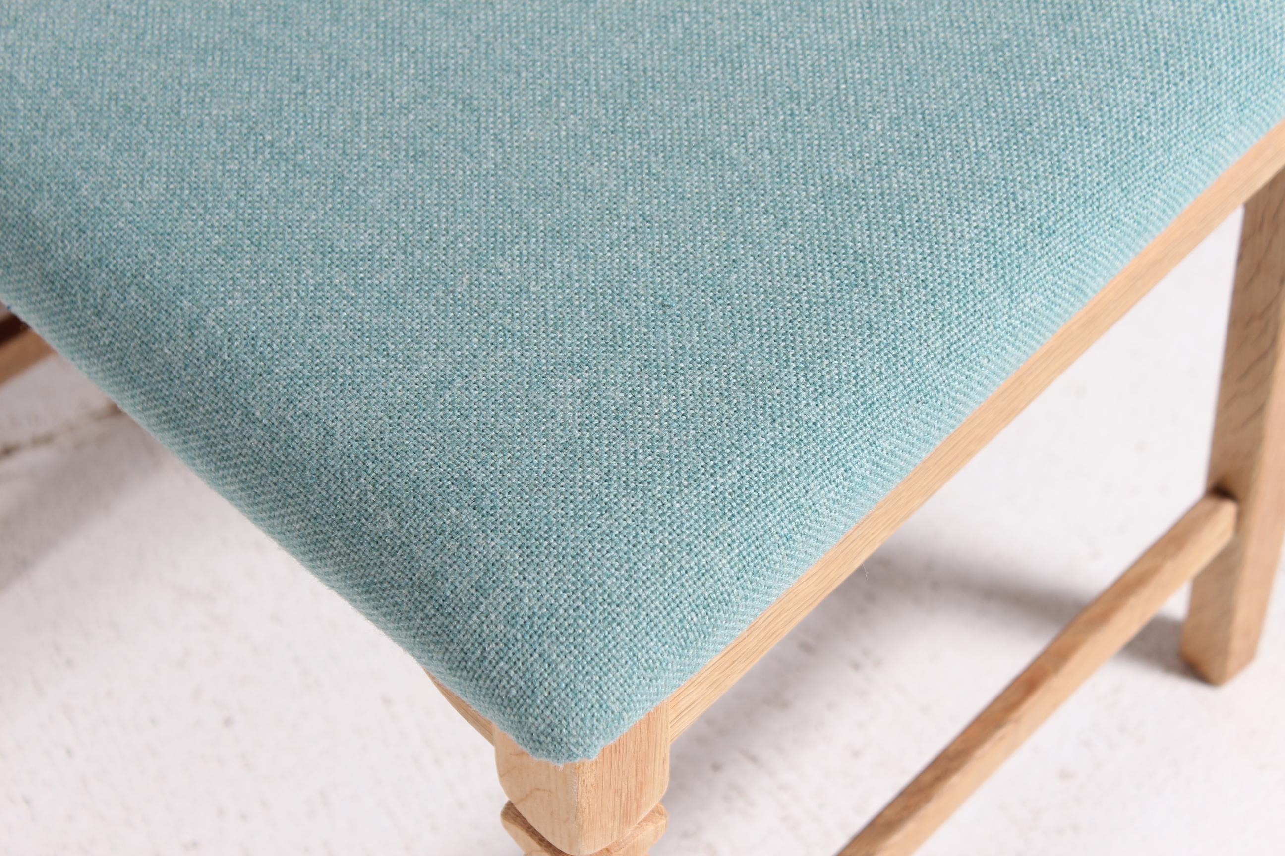 1970er Set von 6 dänischen Henning Kjærnulf Razor Blade Stühlen aus massiver Oak (Holzarbeit) im Angebot