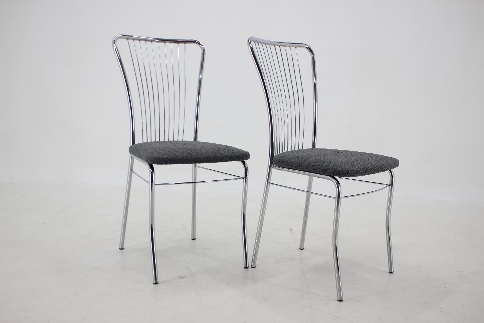 Late 20th Century 1970s Set of 6 Italian Dining Chairs in Bouclé Fabric For Sale