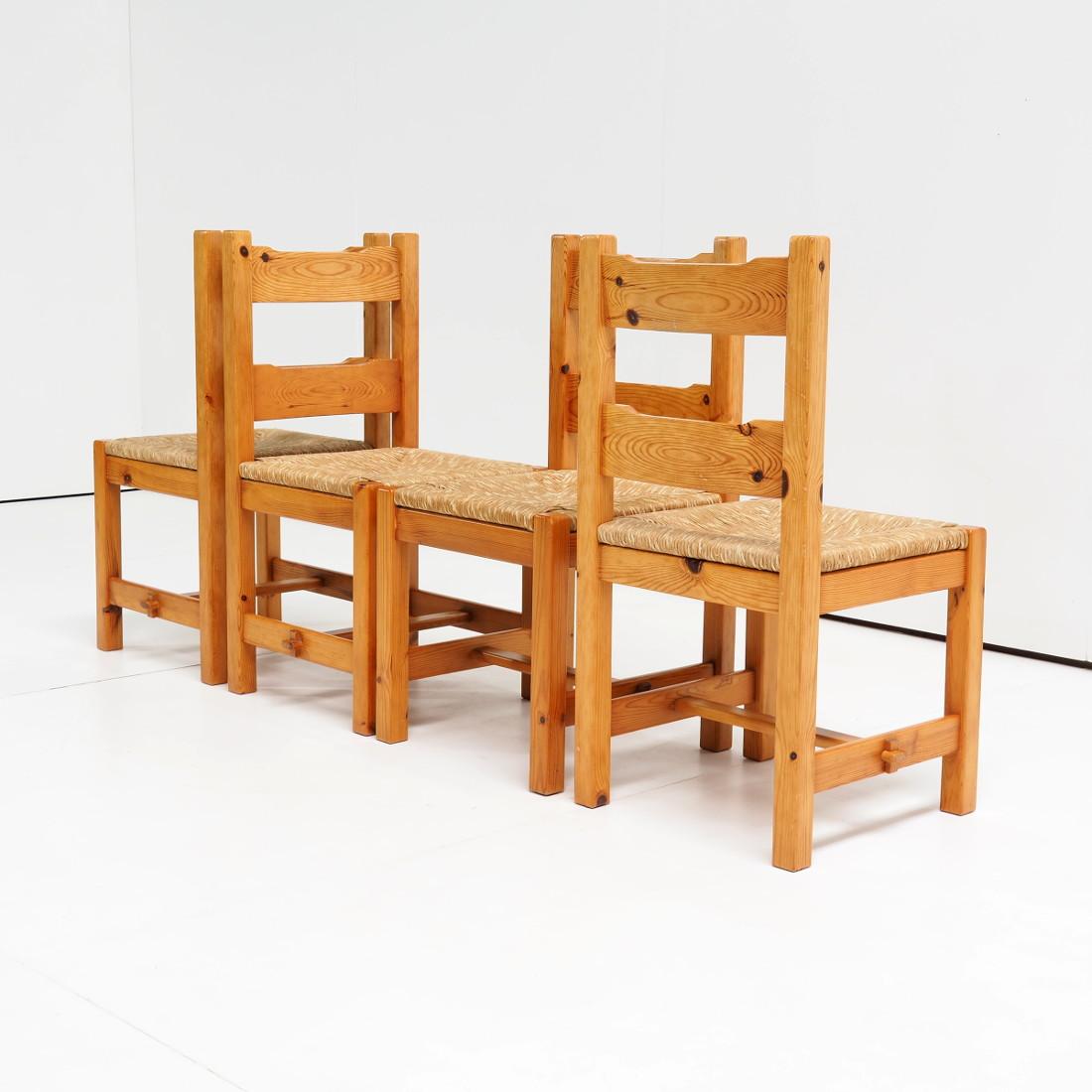 Belgian 1970’s set of chairs in pine wood with straw seat For Sale