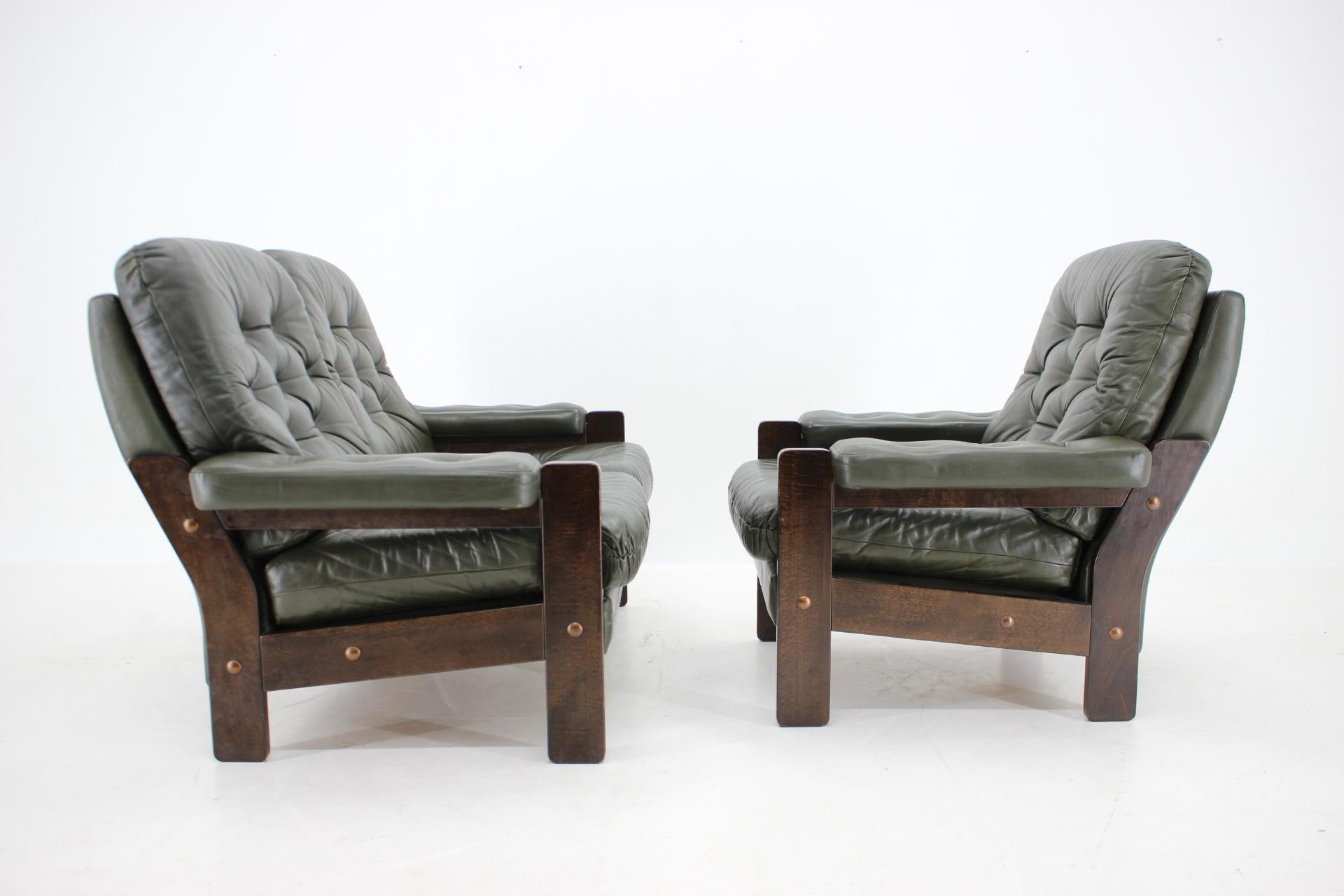 Danish 1970s Set of Dark Green Leather 2-Seater Sofa and Armchair, Denmark