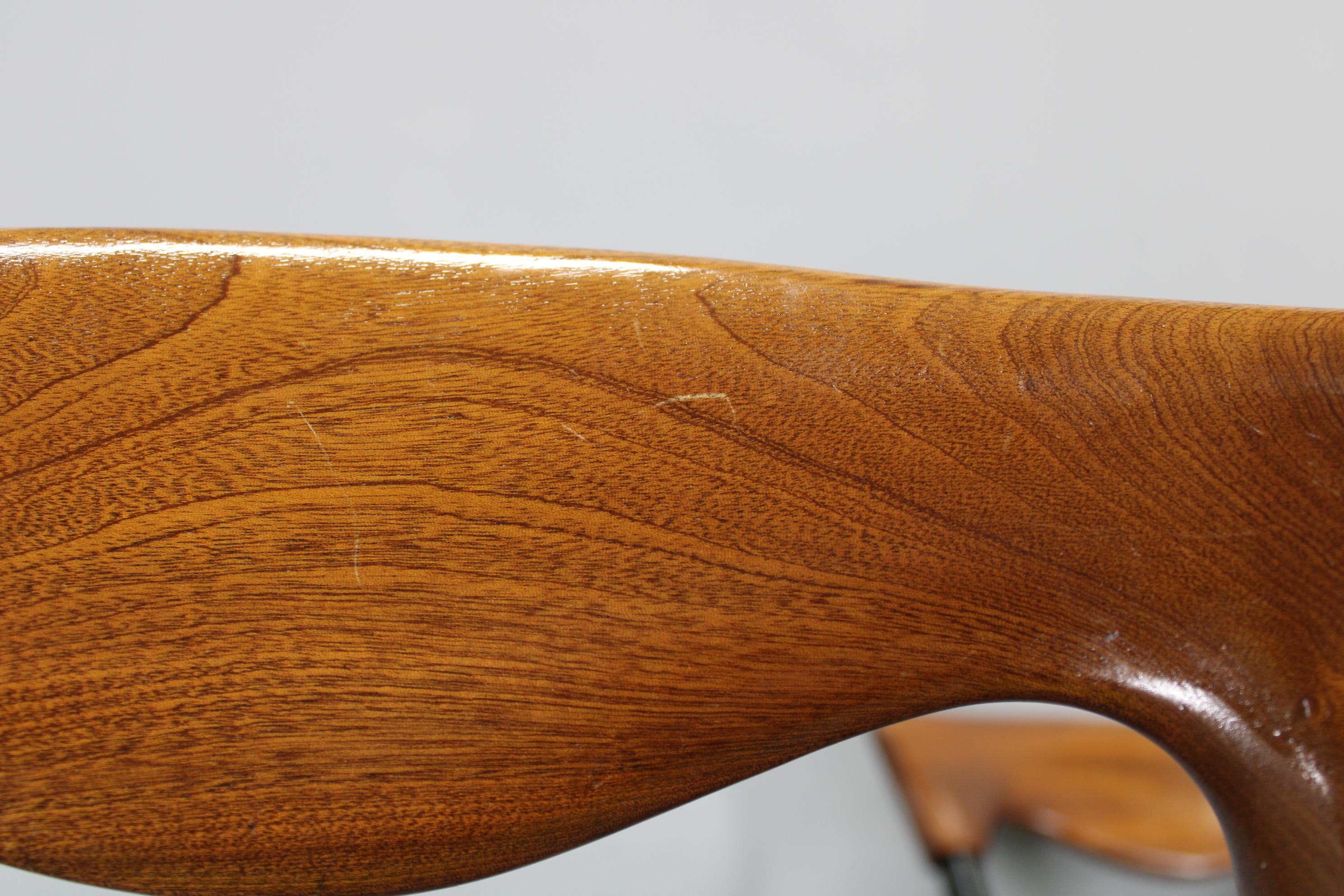 1970 Ensemble de huit chaises de salle à manger Charme par Fasem, Italie en vente 7