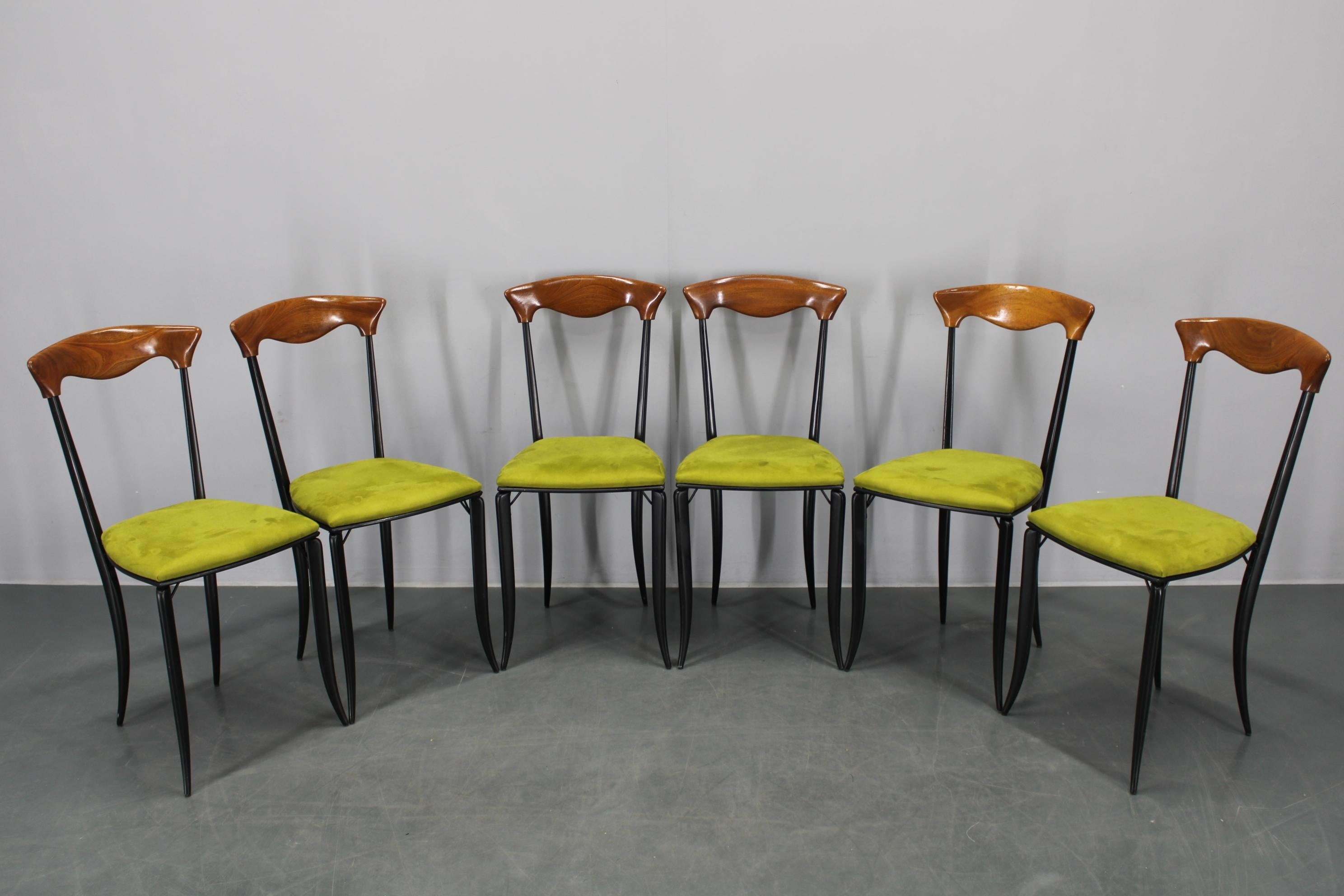 Mid-Century Modern 1970 Ensemble de huit chaises de salle à manger Charme par Fasem, Italie en vente
