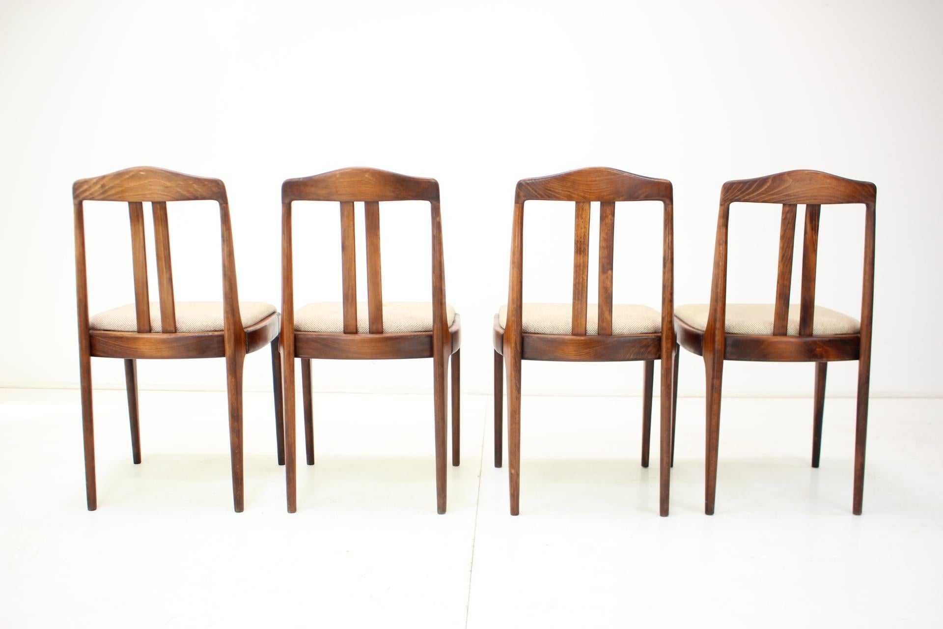Fin du 20e siècle Ensemble de quatre chaises de salle à manger des années 1970 par Drevotvar, Tchécoslovaquie en vente