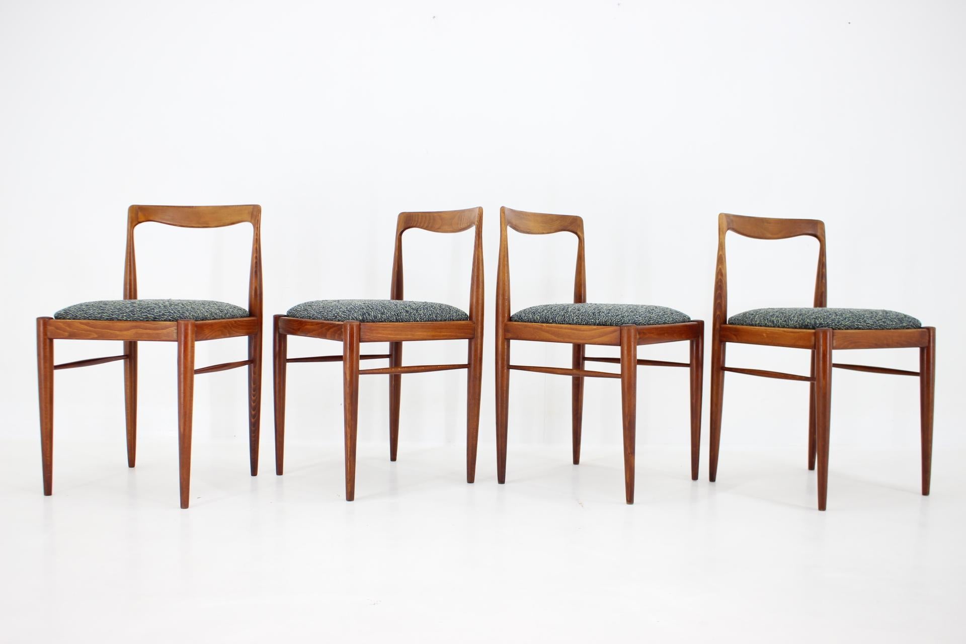 1970s Set of Four Dining Chairs by Drevotvar Jablone, Czechoslovakia In Good Condition For Sale In Praha, CZ
