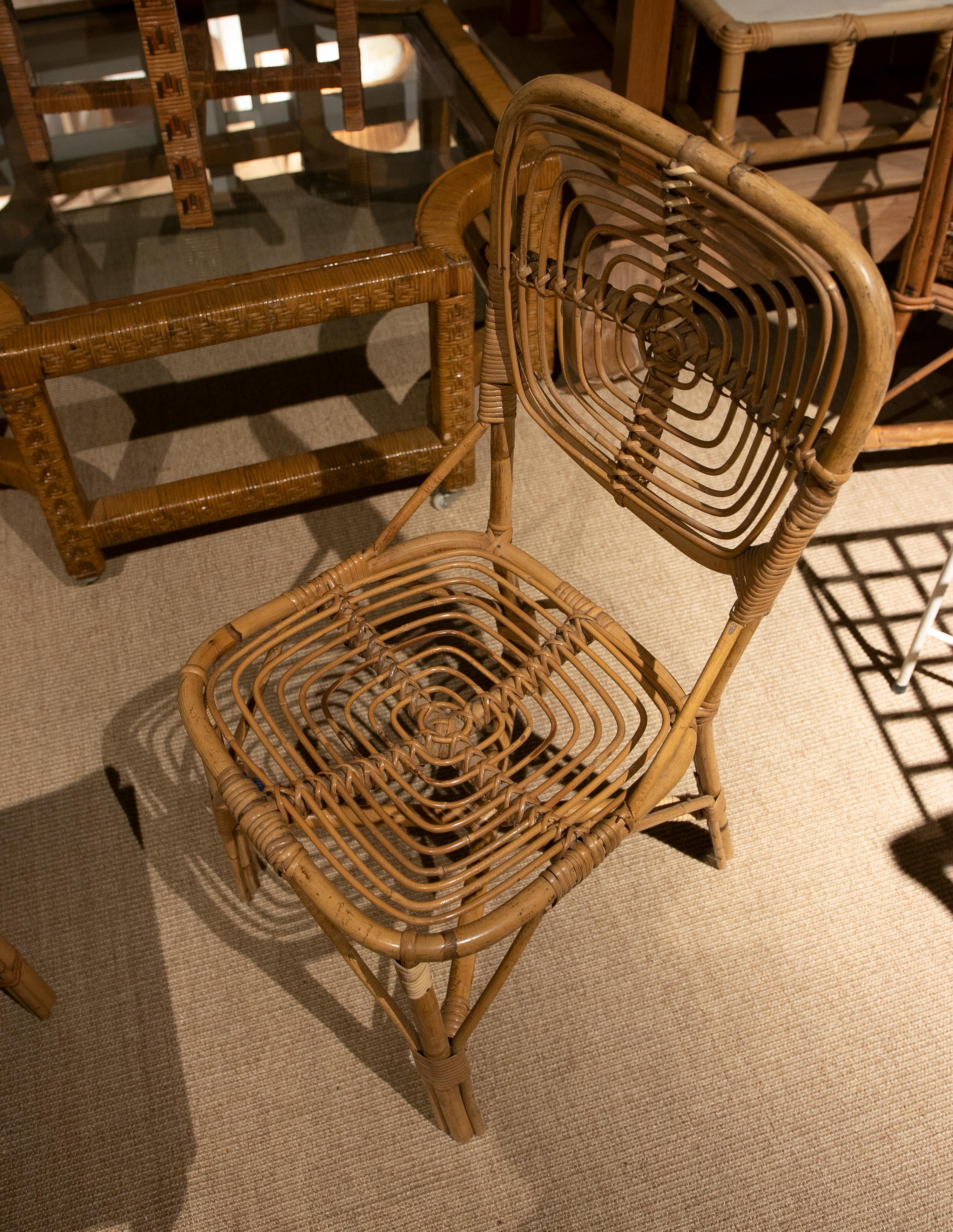 1970er Satz von vier handgefertigten spanischen Bambus-Stühlen im Angebot 8