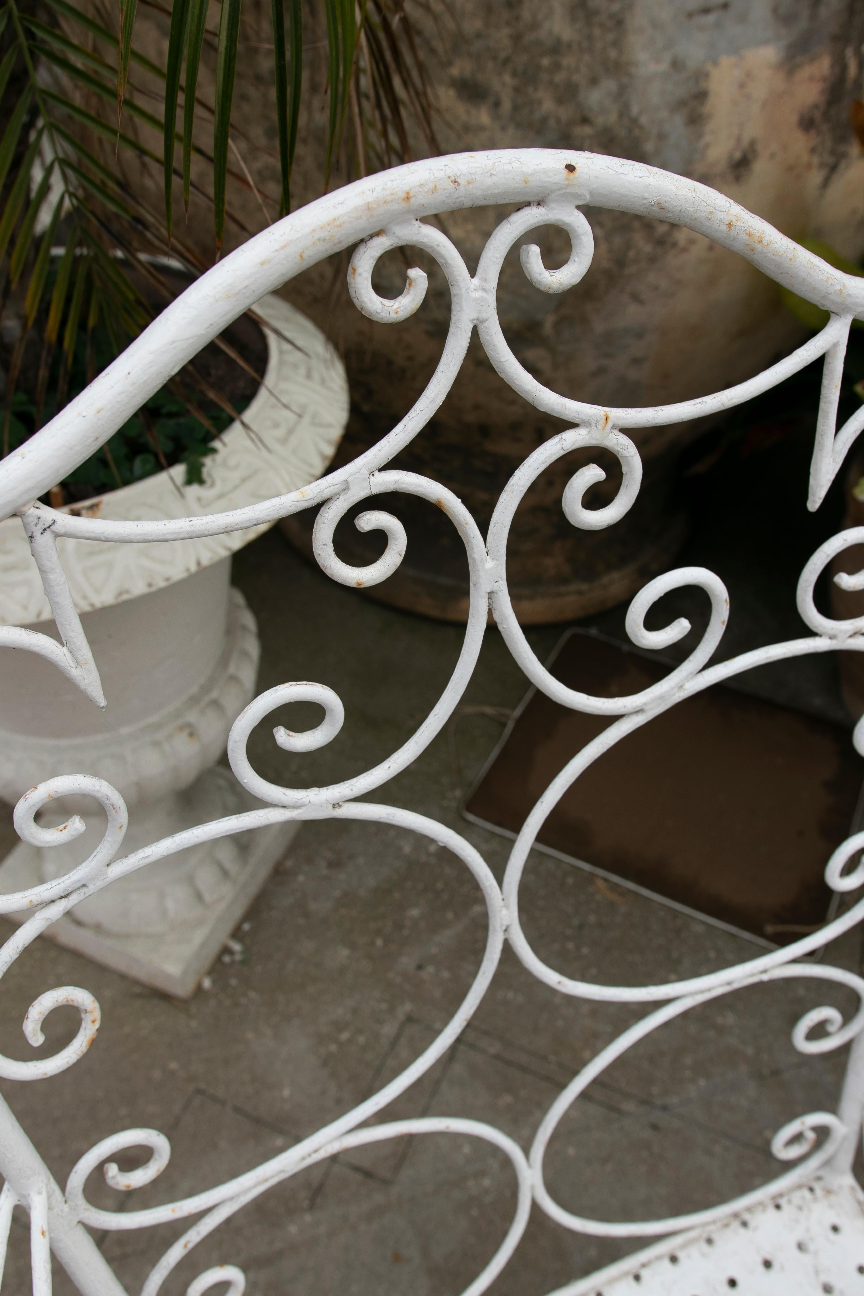 1970s Set of Four Iron Chairs Painted in White For Sale 8