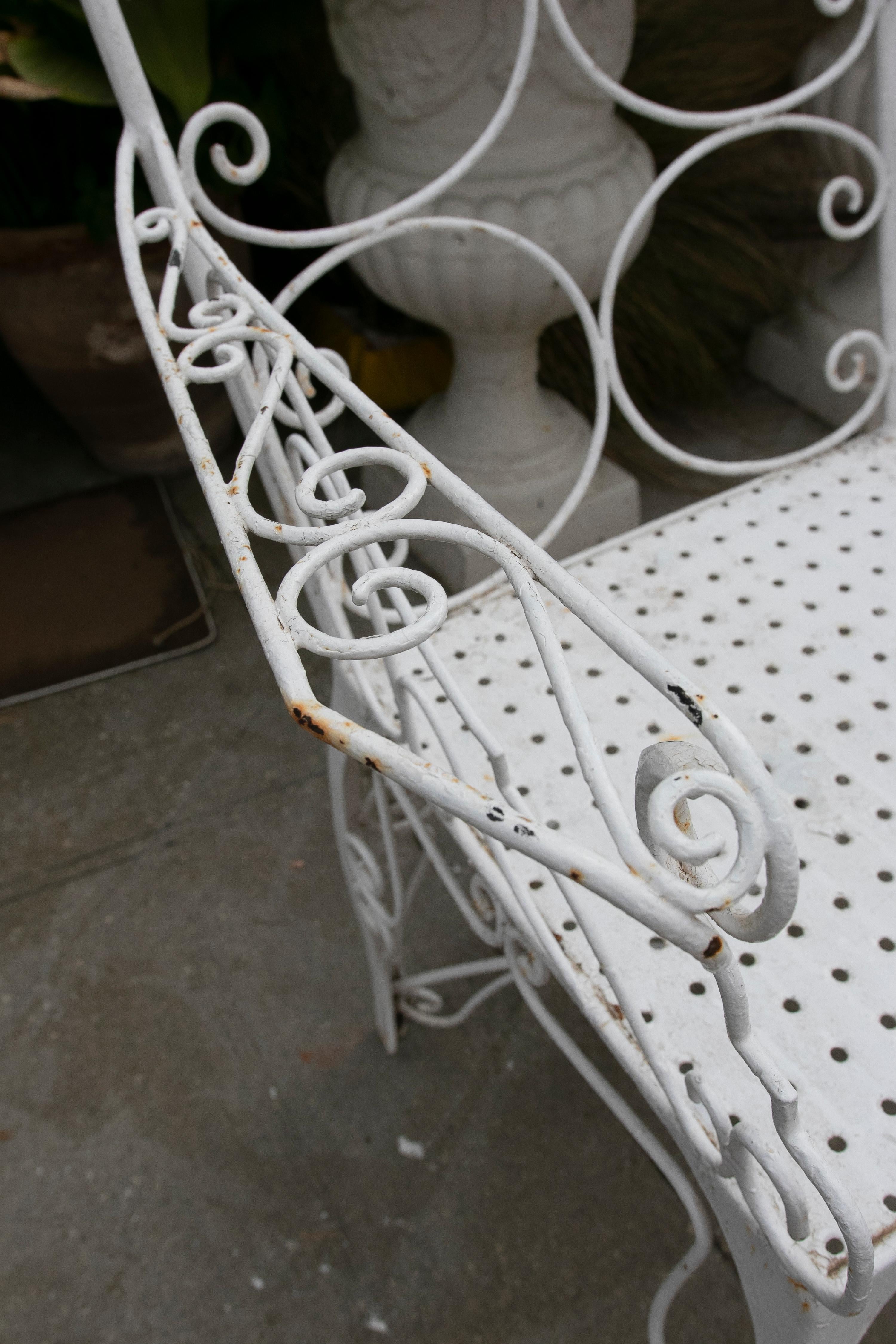 1970s Set of Four Iron Chairs Painted in White For Sale 2