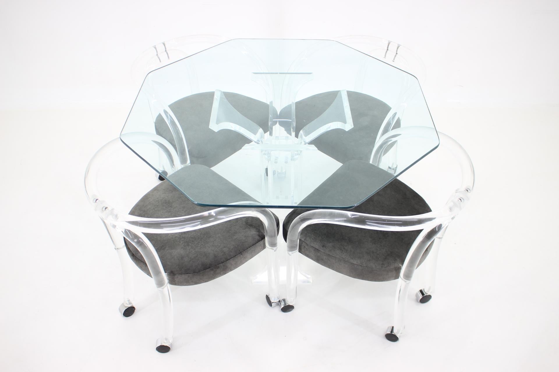 Mid-Century Modern 1970s Set of Four Lucite Dining Chairs and Dining Table, Charles Hollis Jones St