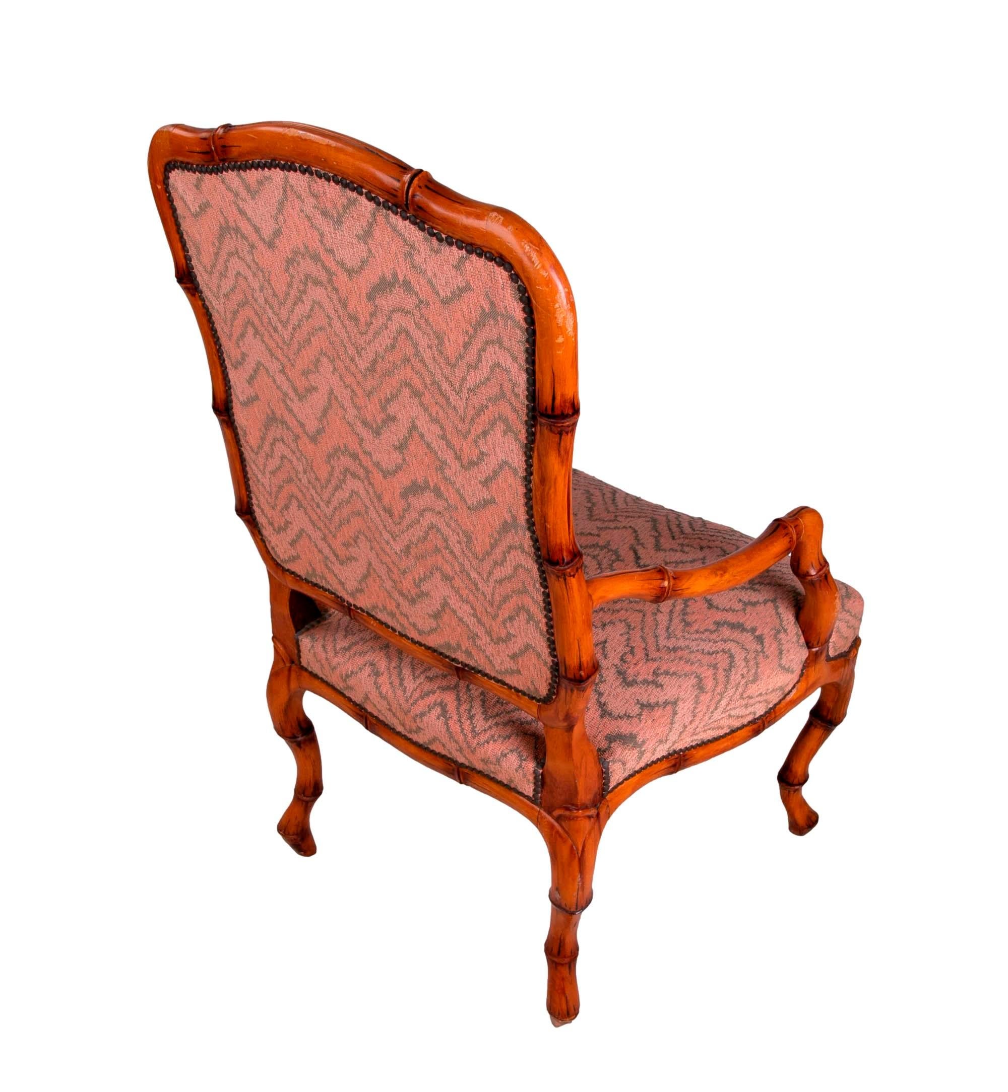 Set de cuatro sillones de madera imitación bambú de los años 70 en venta 1