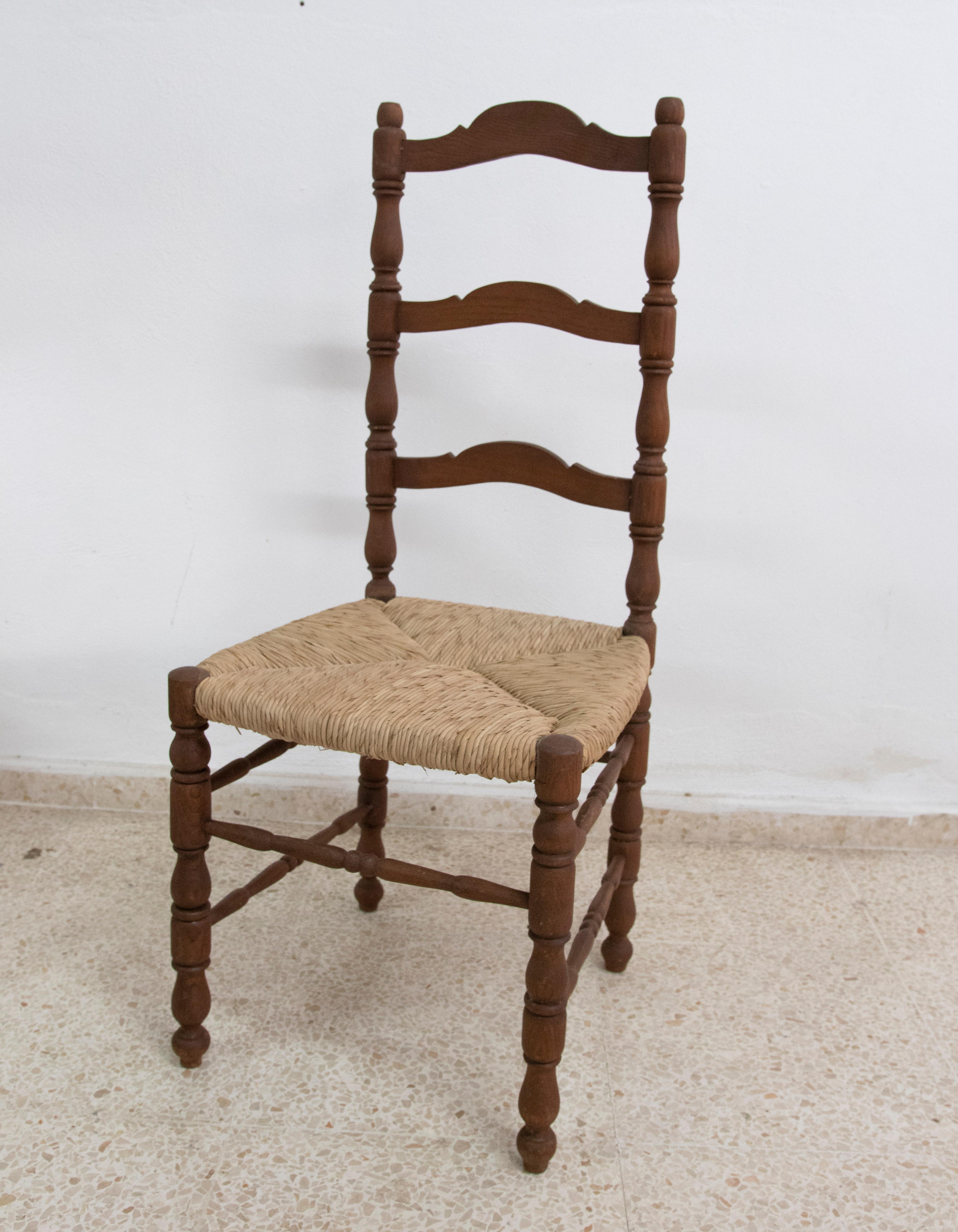 1970s Set of Fourteen Wooden Dining Chairs with Enea Seat In Good Condition In Marbella, ES