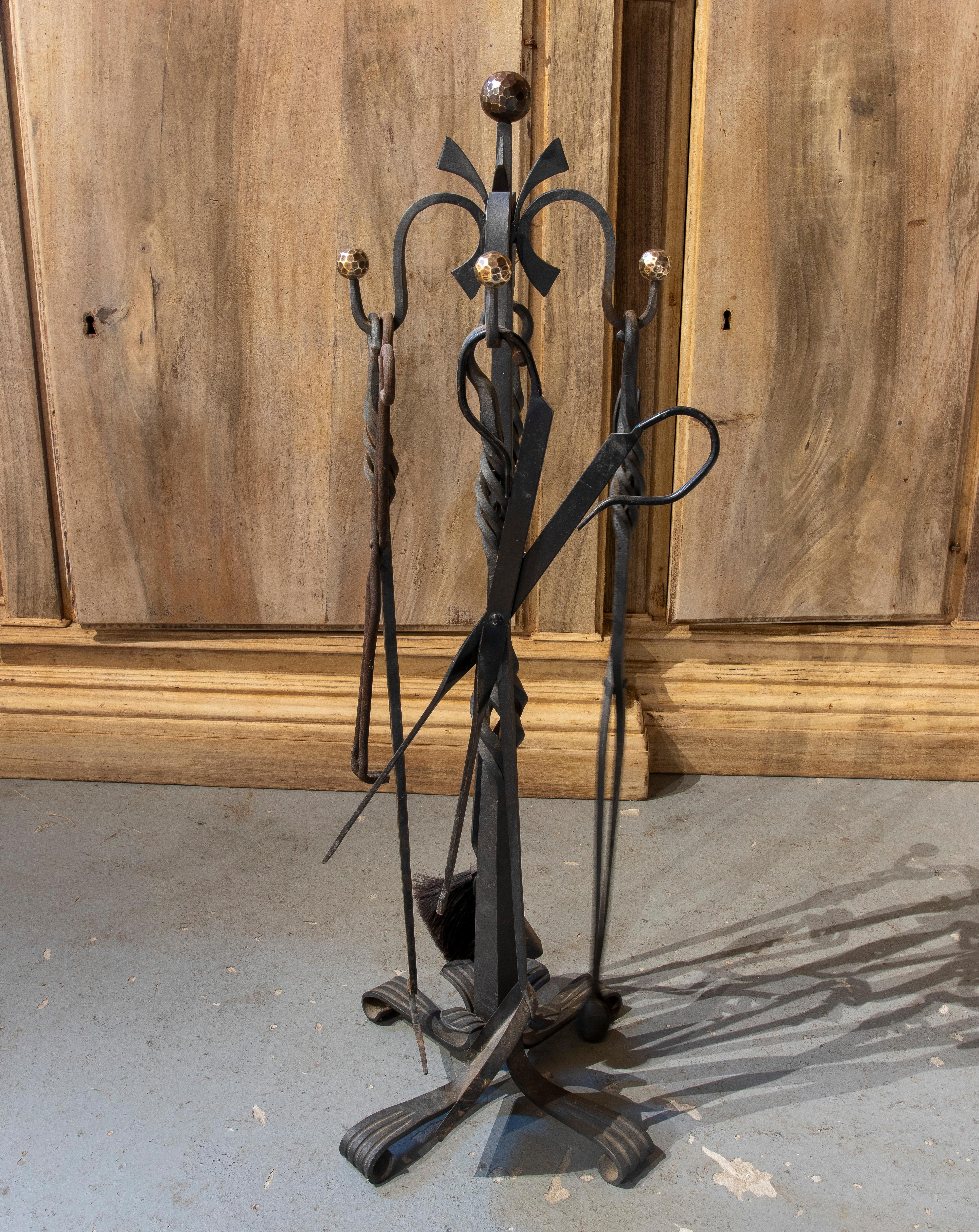 Spanish 1970s Set of Iron Fireplace Utensils and Bronze Decorations  For Sale