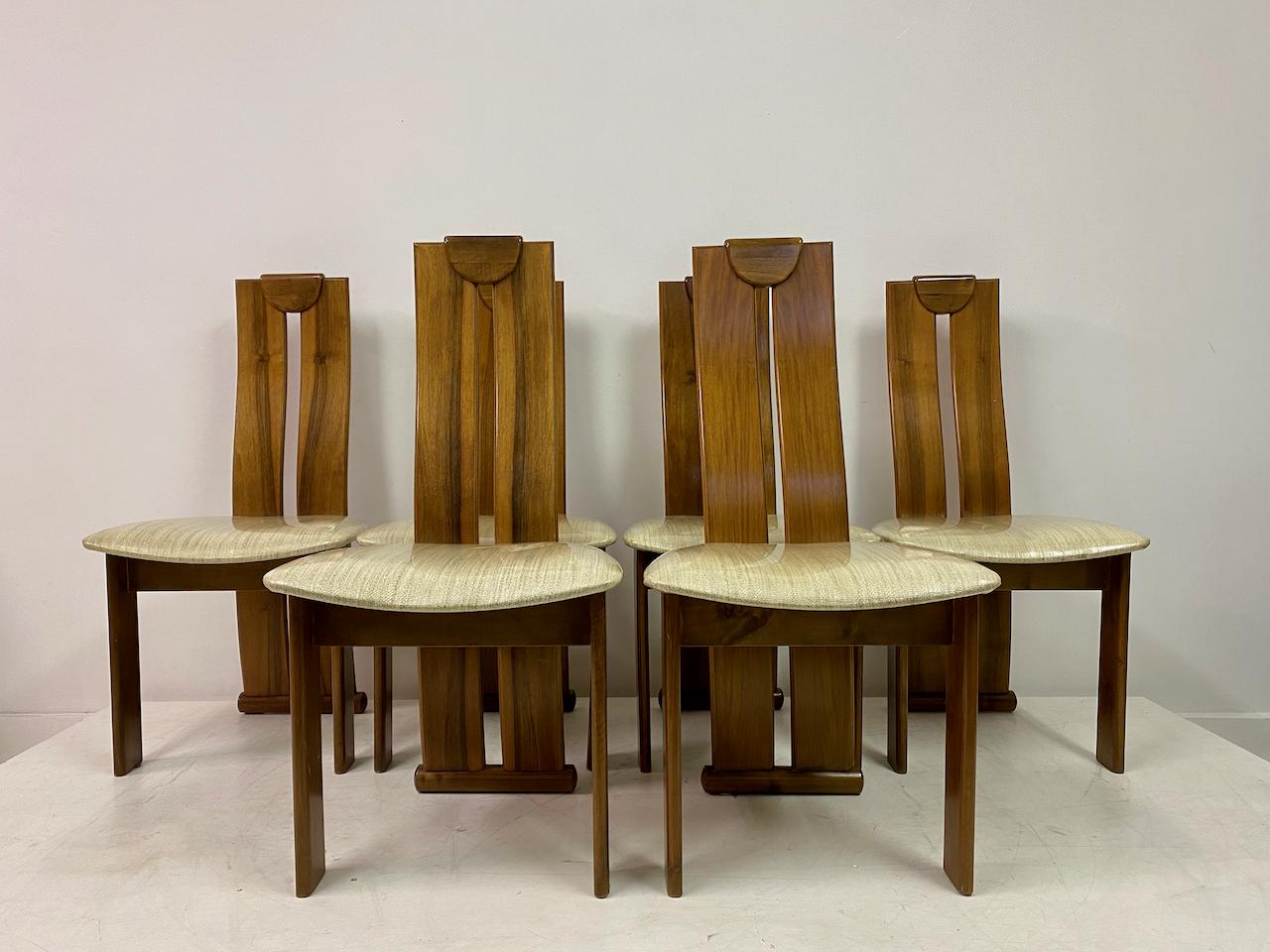 Set of six dining chairs

In the style of Afra and Tobia Scarpa

Walnut frame

Original upholstery (protected by later added plastic)

Seat height 47cm

Italy 1970s