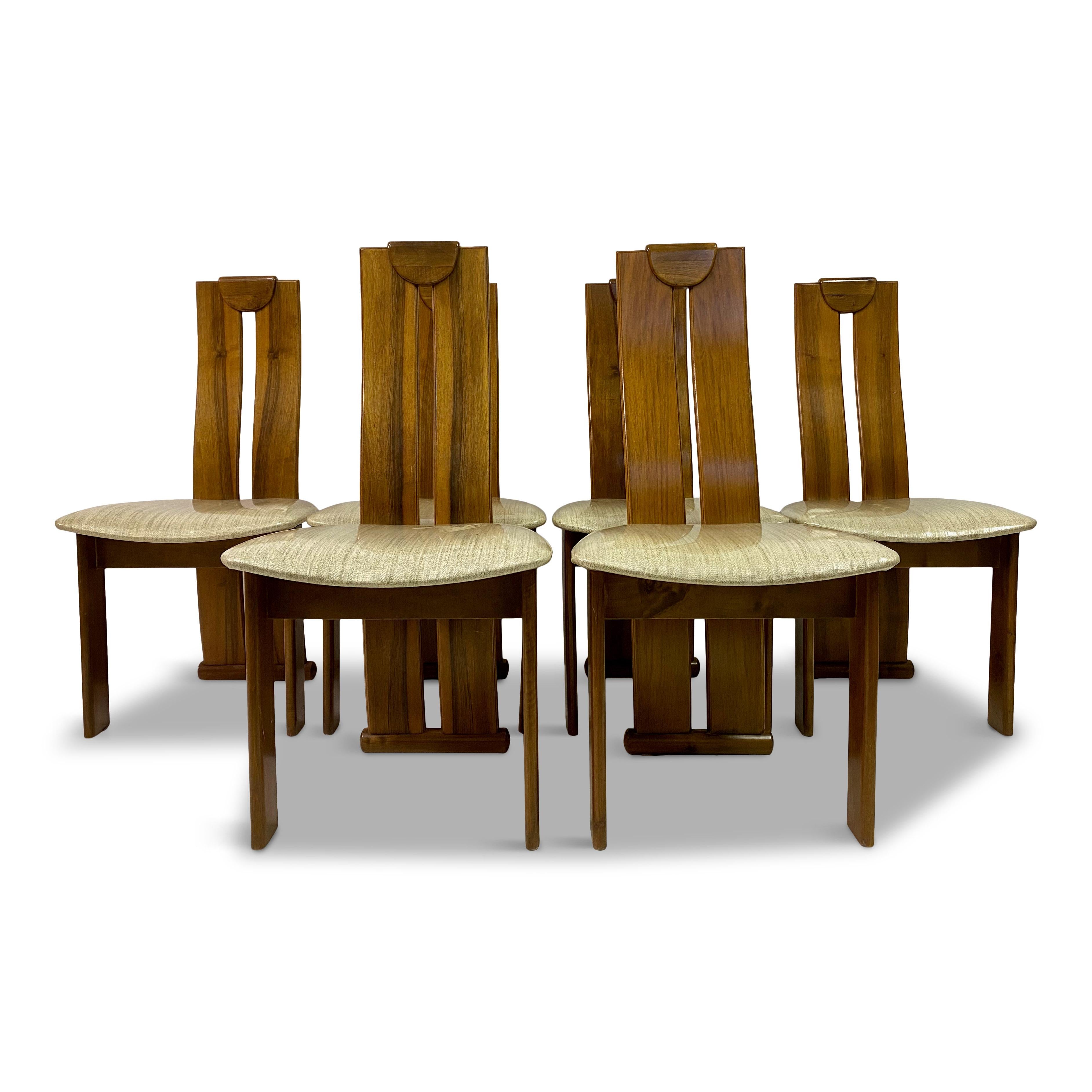 Mid-Century Modern 1970s Set of Six Italian Dining Chairs in the Style of Afra and Tobia Scarpa For Sale